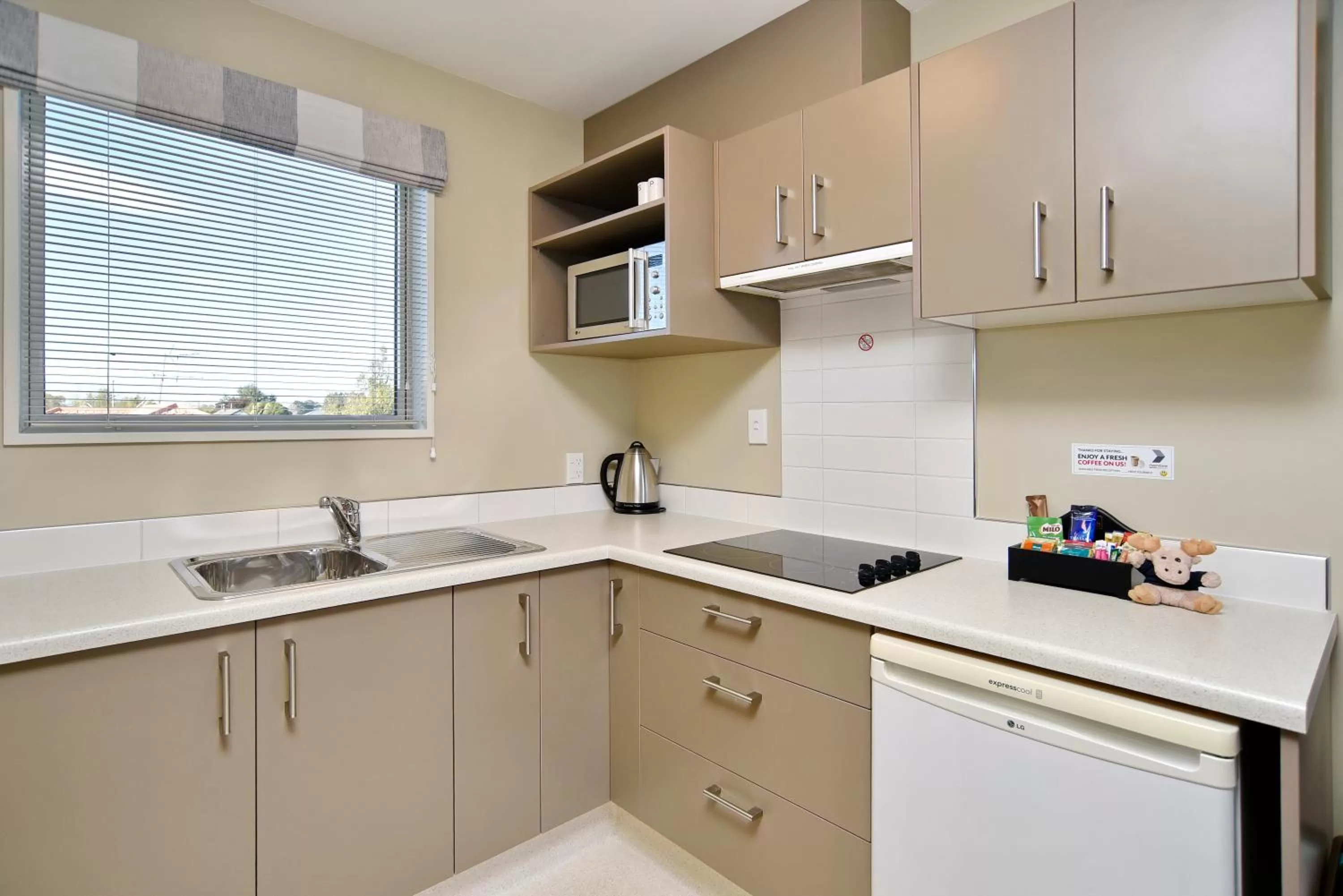 Coffee/tea facilities, Kitchen/Kitchenette in The Riverstone