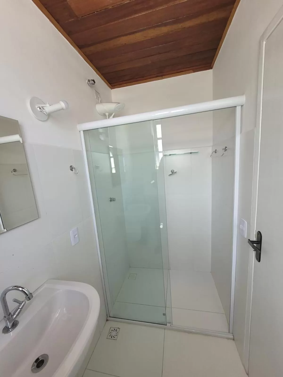 Shower in Pousada Portal de Paraty- COM GERADOR DE ENERGIA