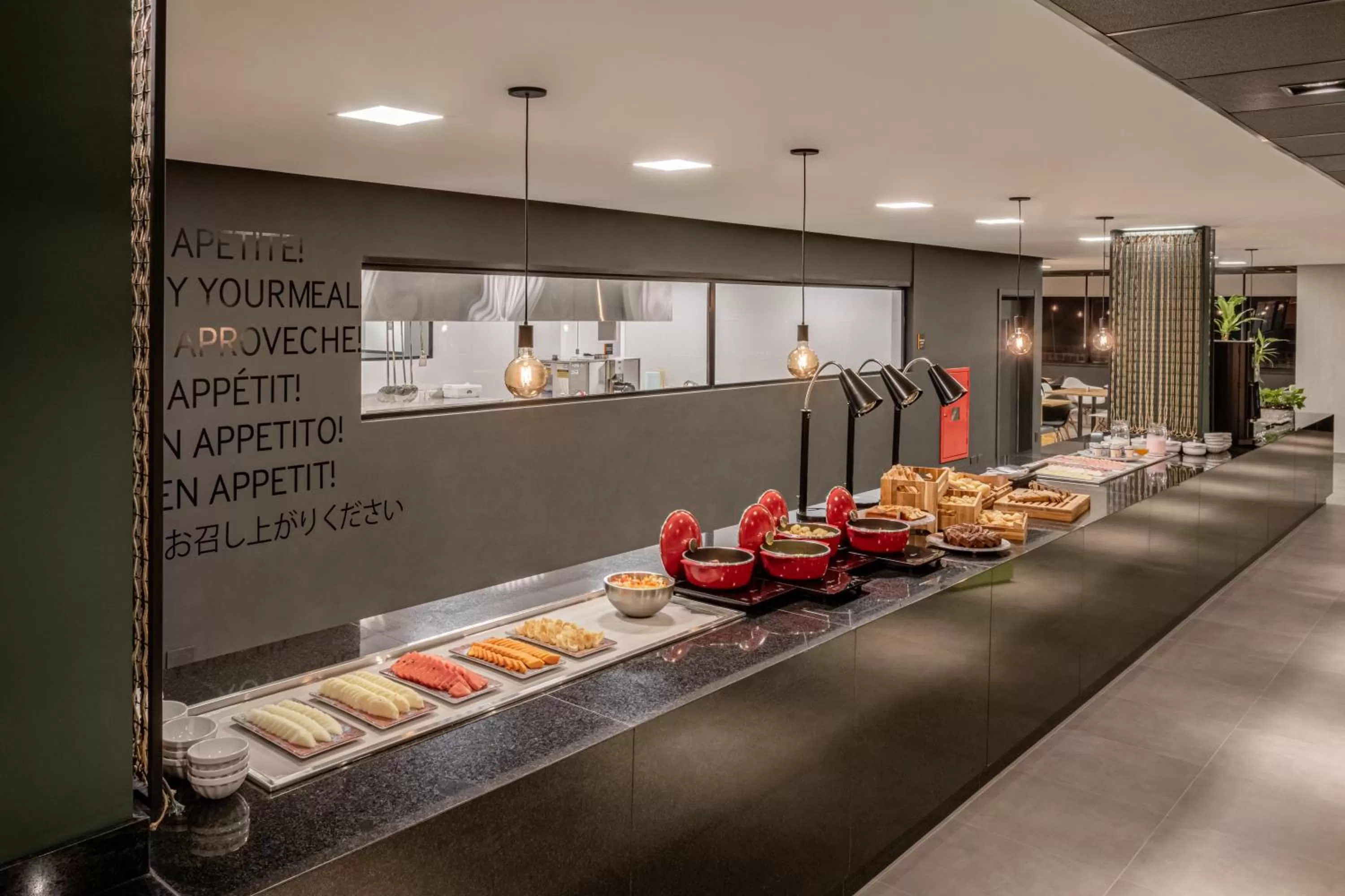 Food and drinks in Intercity Canoas