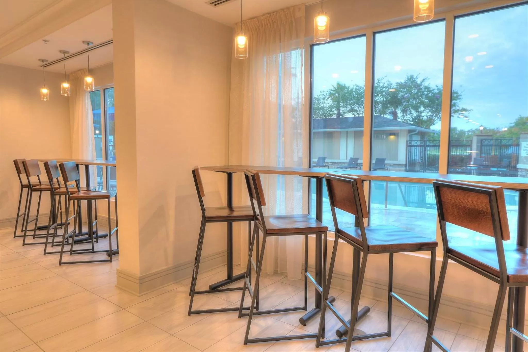 Restaurant/places to eat in Holiday Inn Express Hotel & Suites Mobile Saraland by IHG