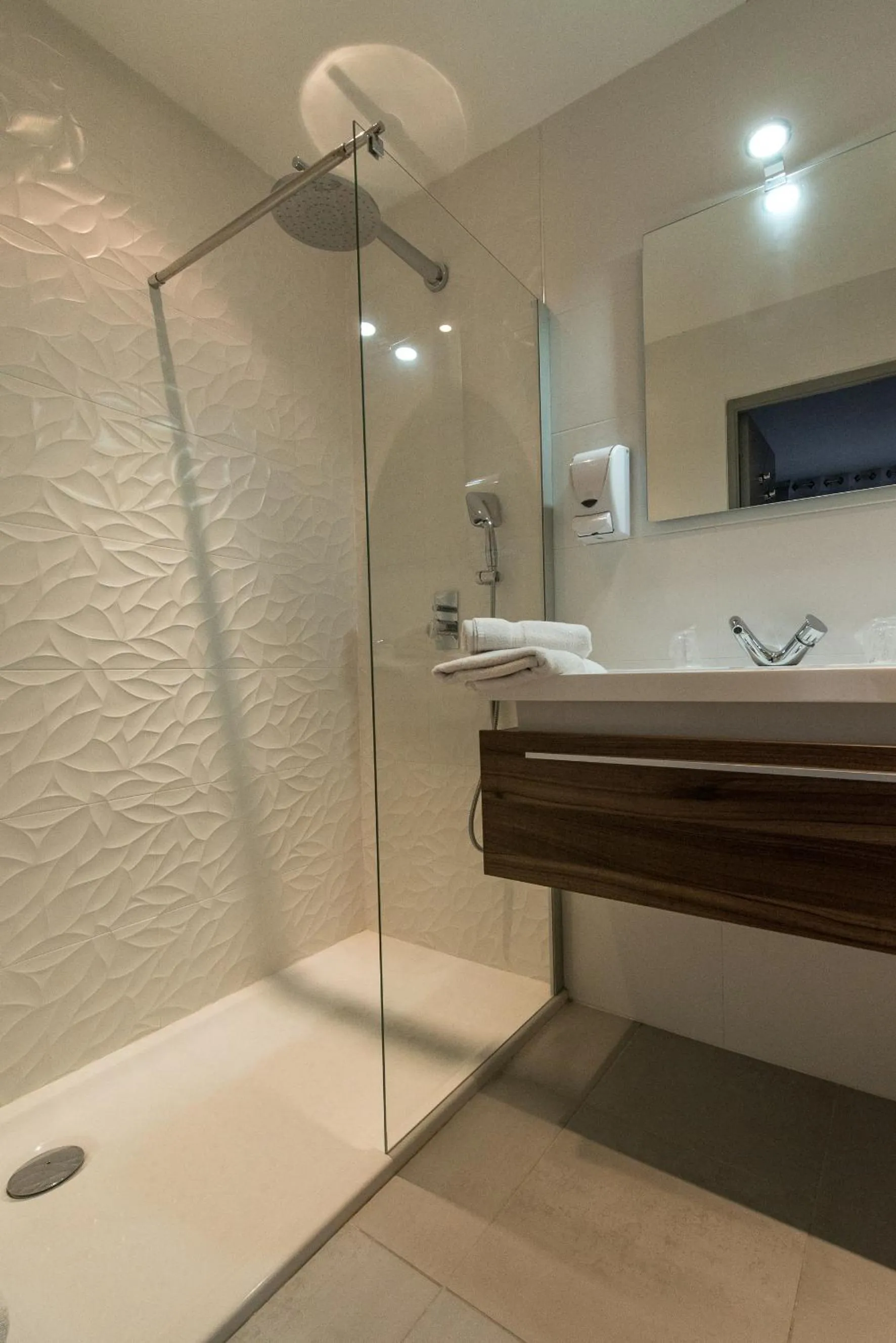 Bathroom in Holidays & Work HOTEL