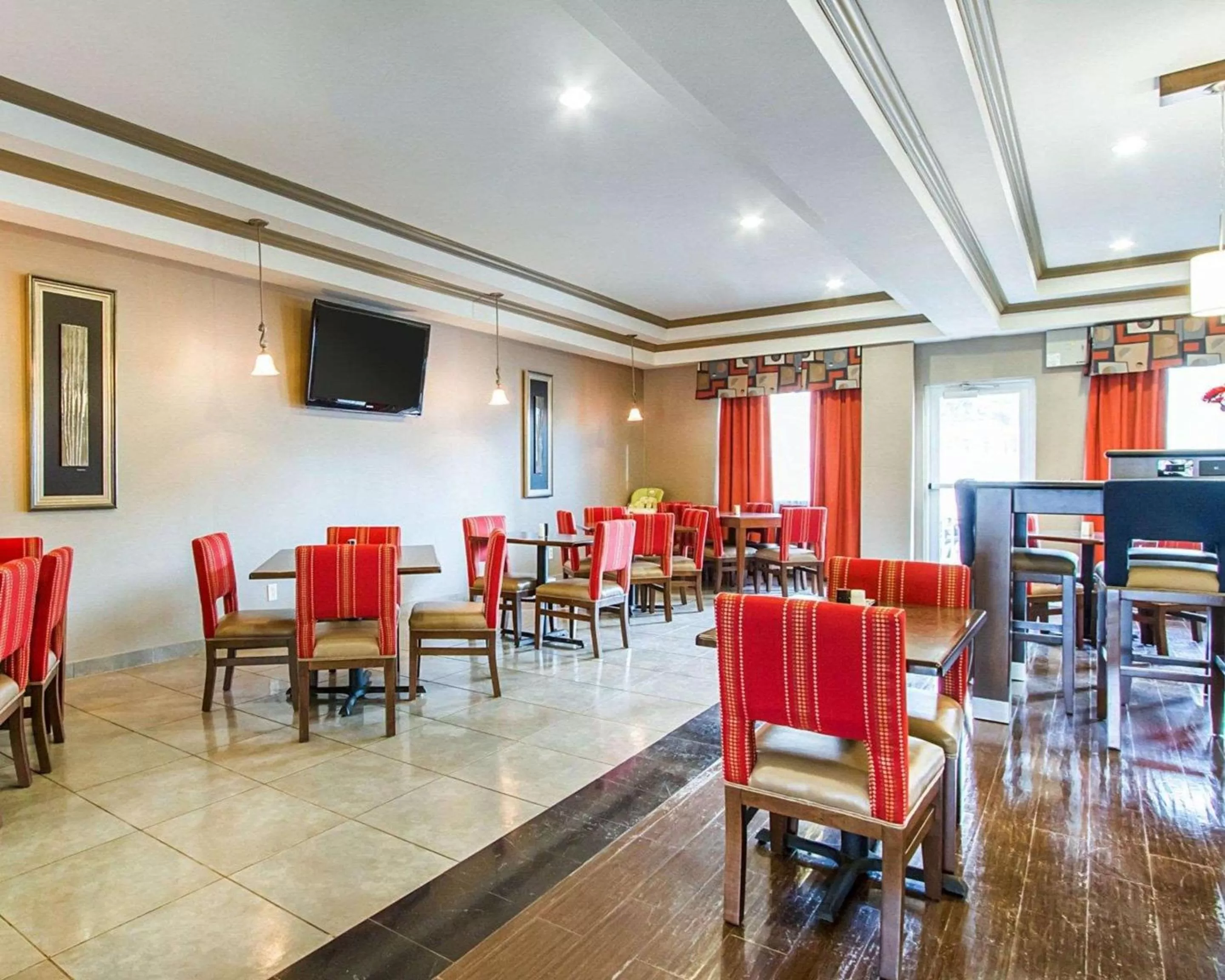 Restaurant/places to eat in Comfort Suites Abilene Central