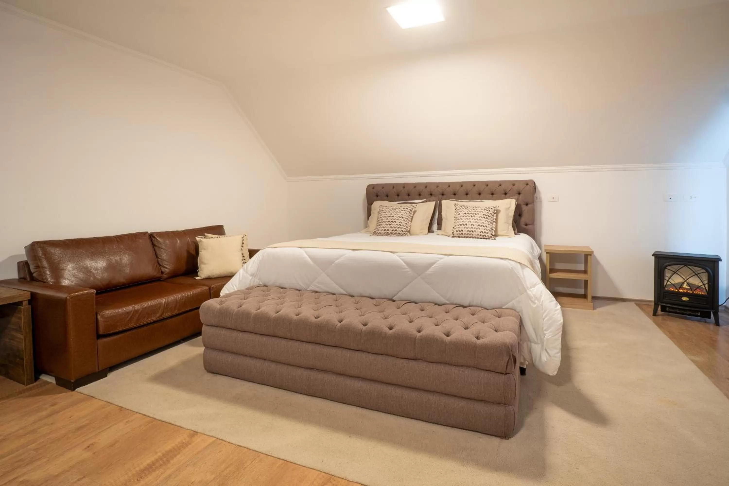 Hot Tub, Bed in Pousada Itália Moderna