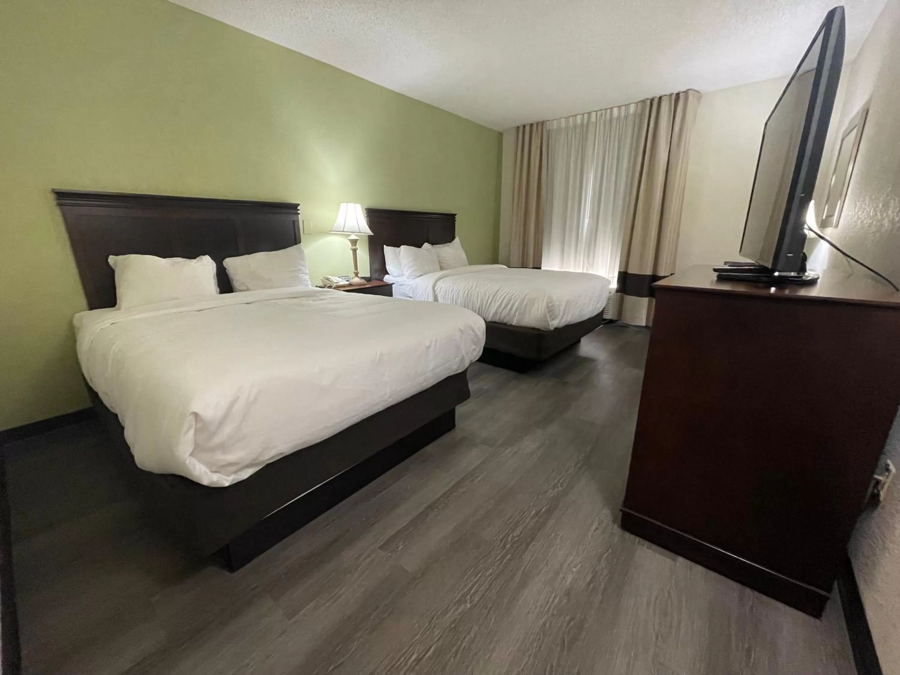 Bed in Comfort Inn Pinehurst - Southern Pines