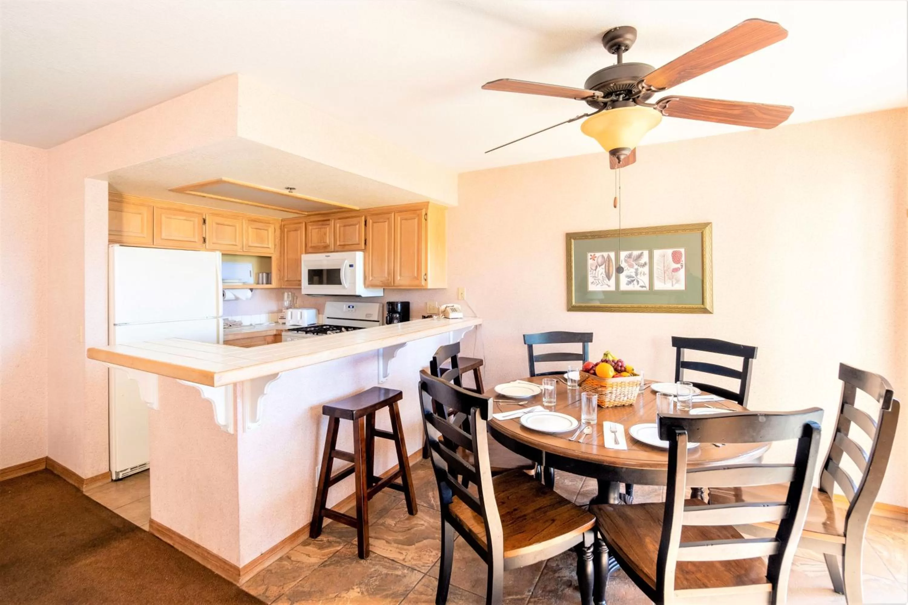 Dining area in Lagonita Lodge