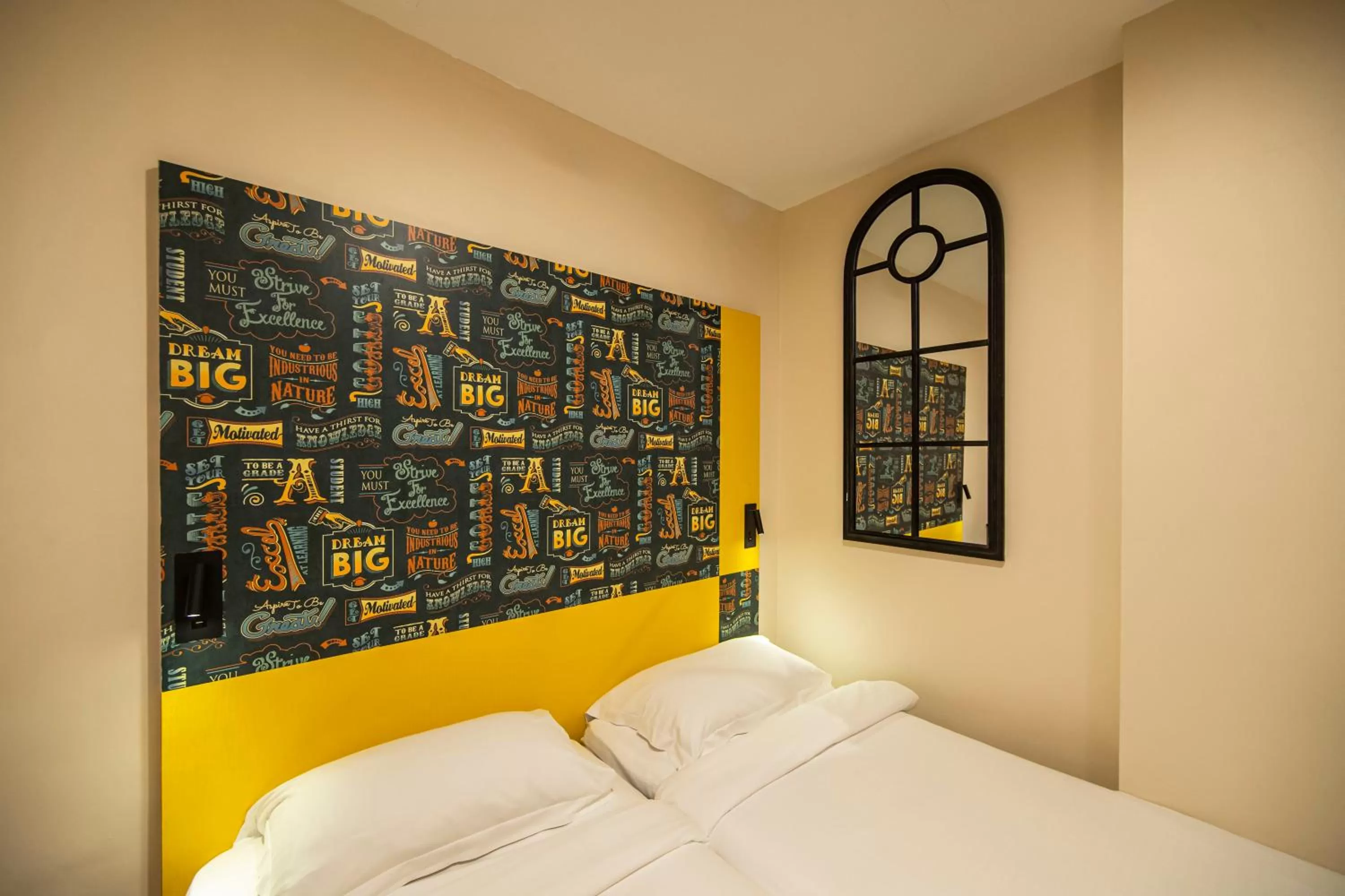 Bed in Fragrance Hotel - Oasis