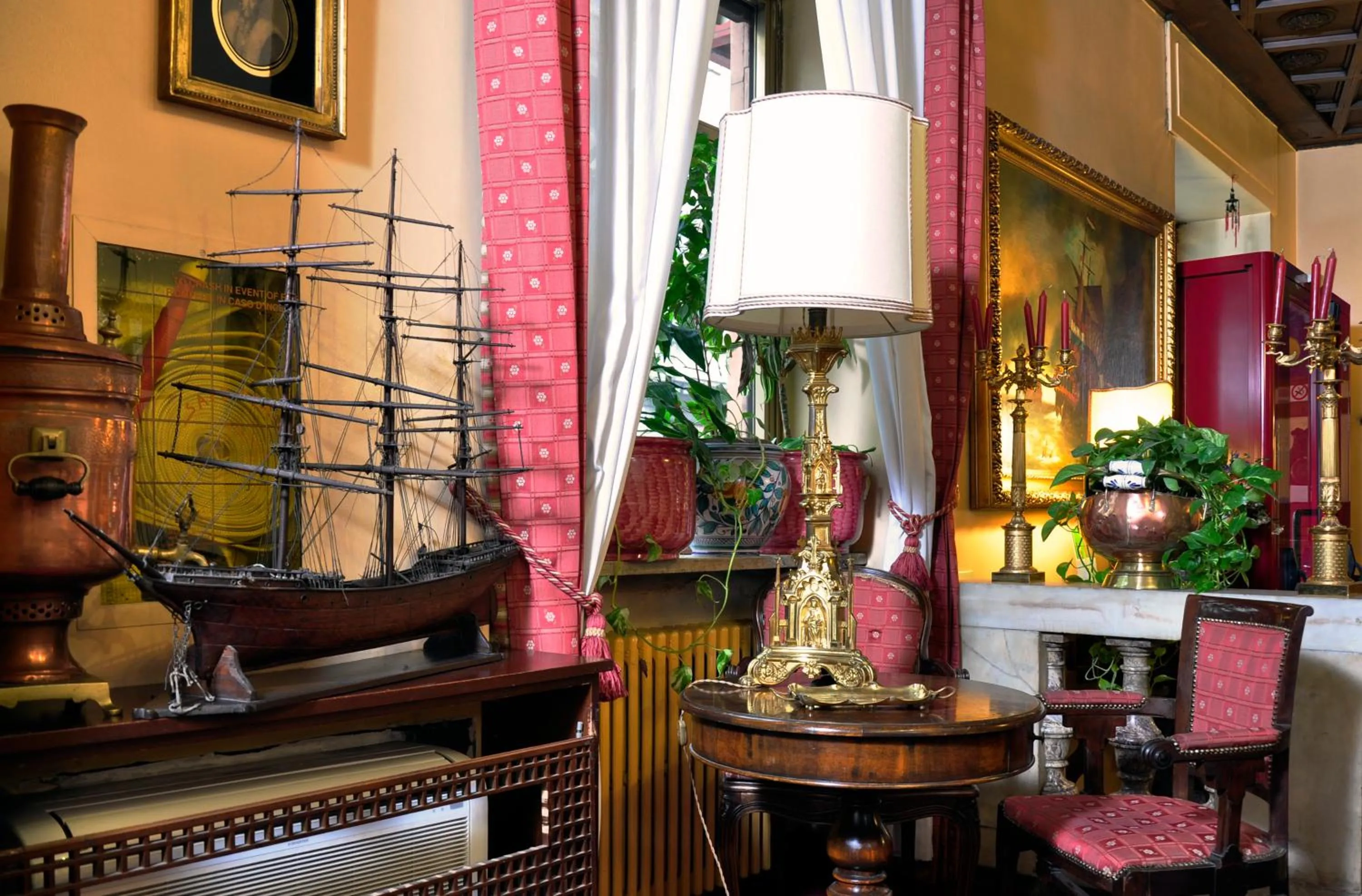 Lounge or bar in Hotel San Guido