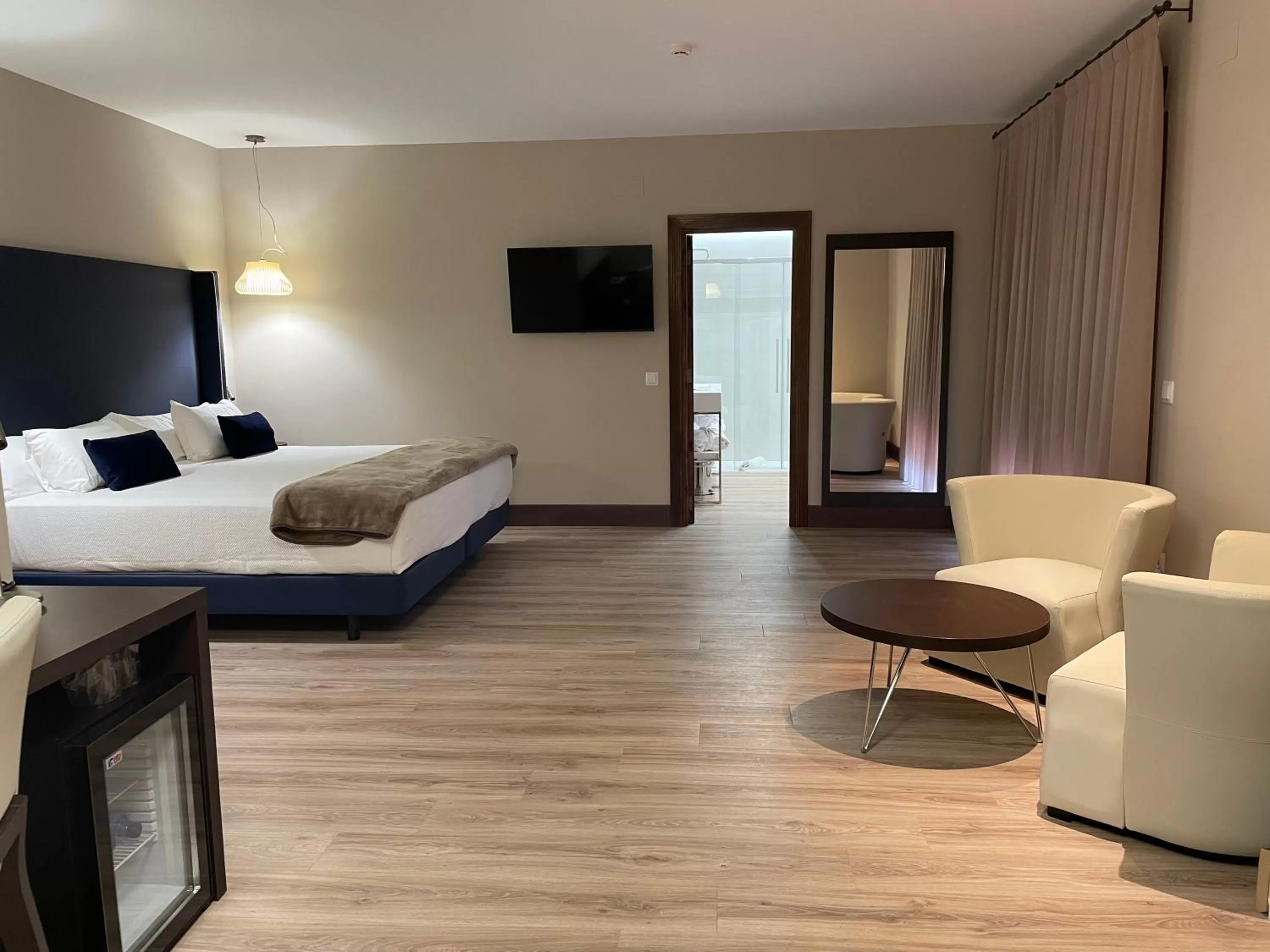 Bedroom, Bed in Hotel Maria Cristina