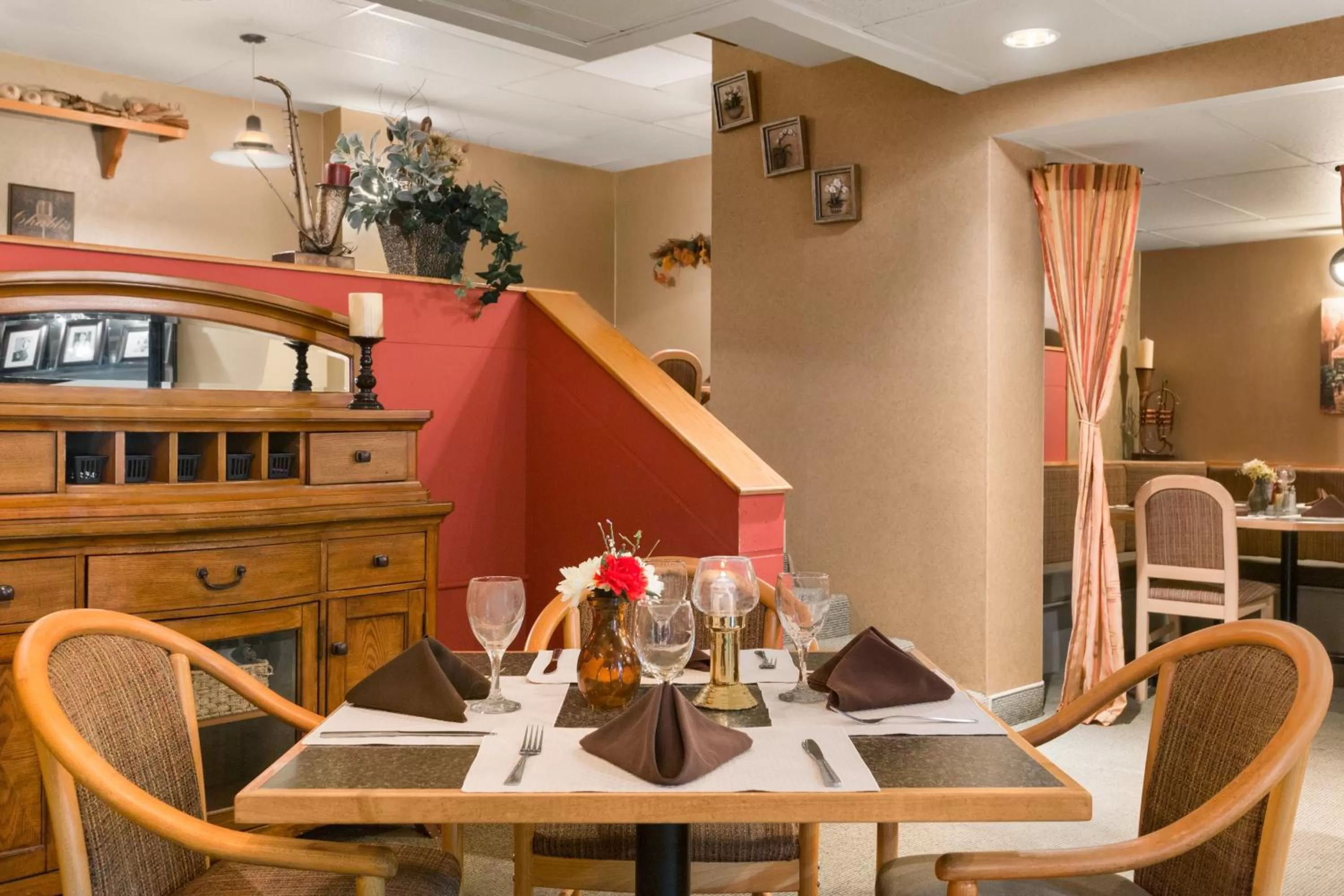 Restaurant/places to eat in Days Inn by Wyndham Stephenville