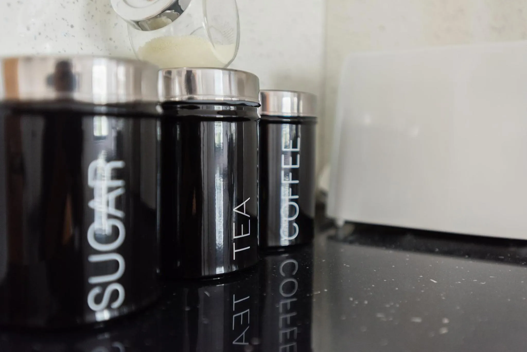 Coffee/tea facilities in Centra Wharf