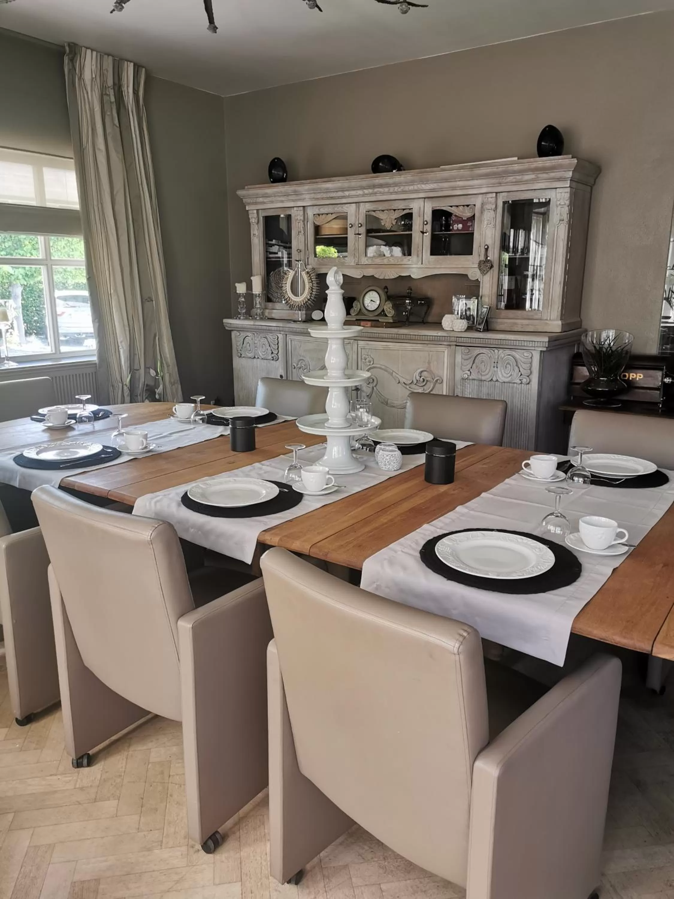 Dining area, Restaurant/Places to Eat in Bed & Bokes aan de Maaskant