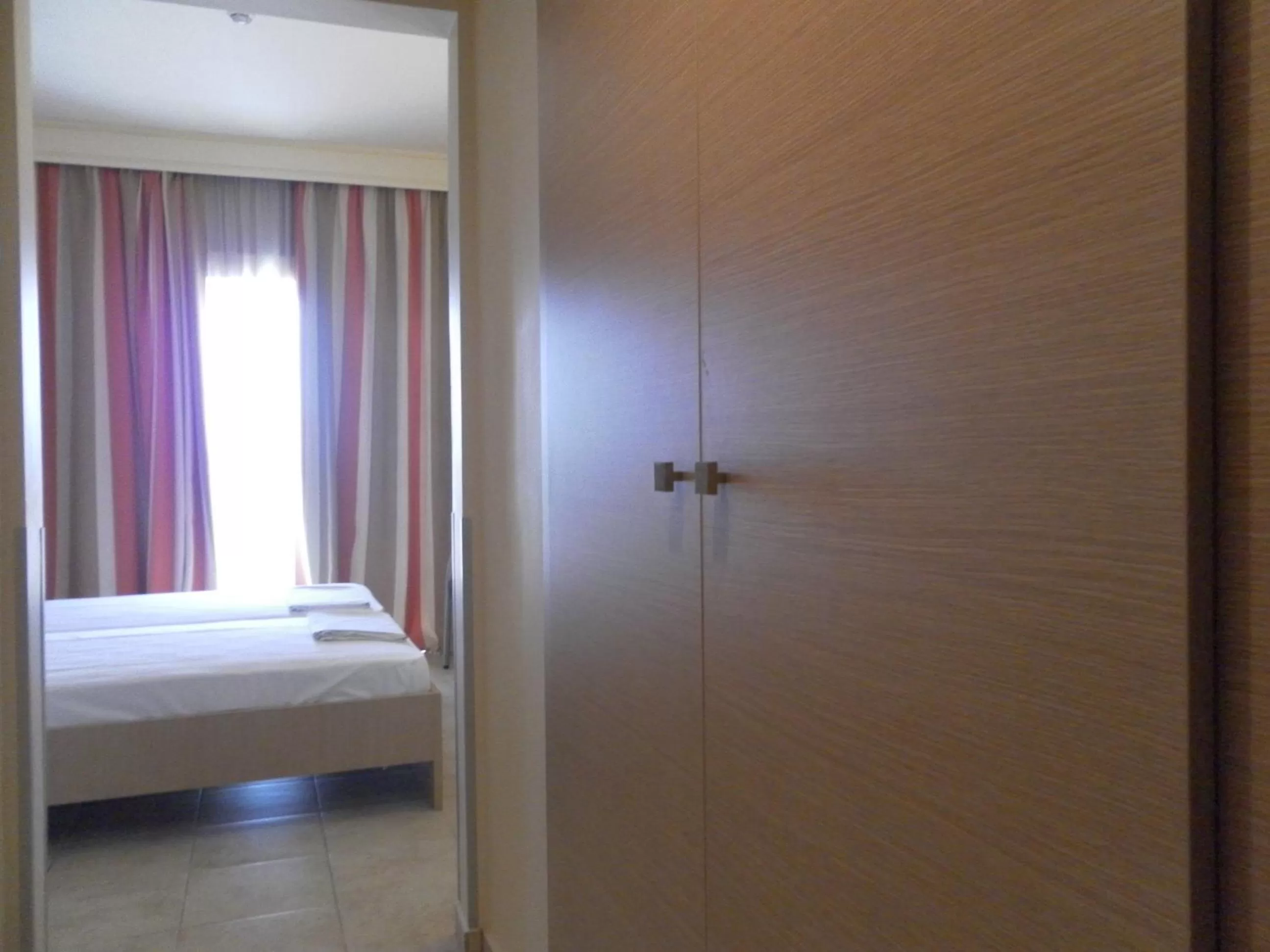 Bedroom, Bathroom in Esperia