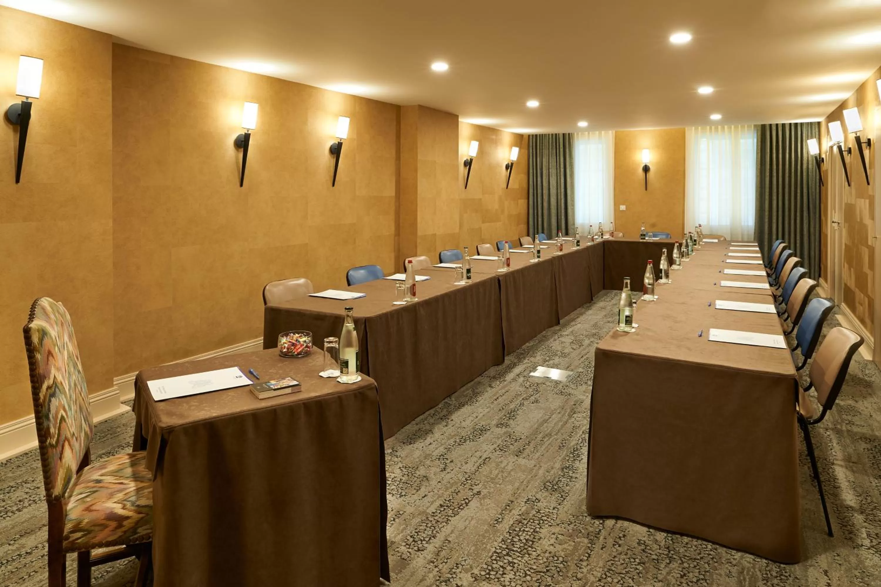 Meeting/conference room in Best Western Premier HBEO Bordeaux Centre