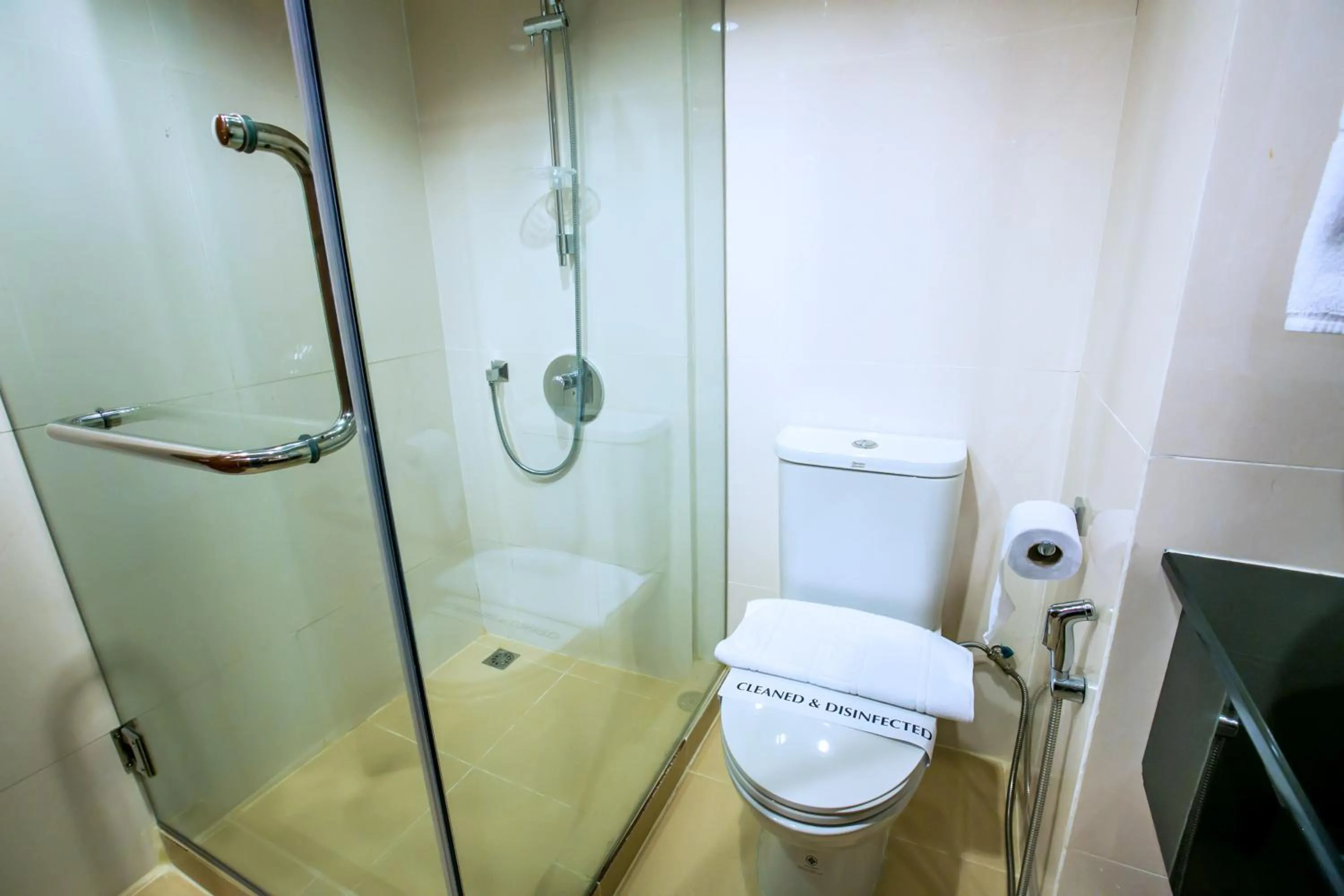 Photo of the whole room in Elizabeth Hotel