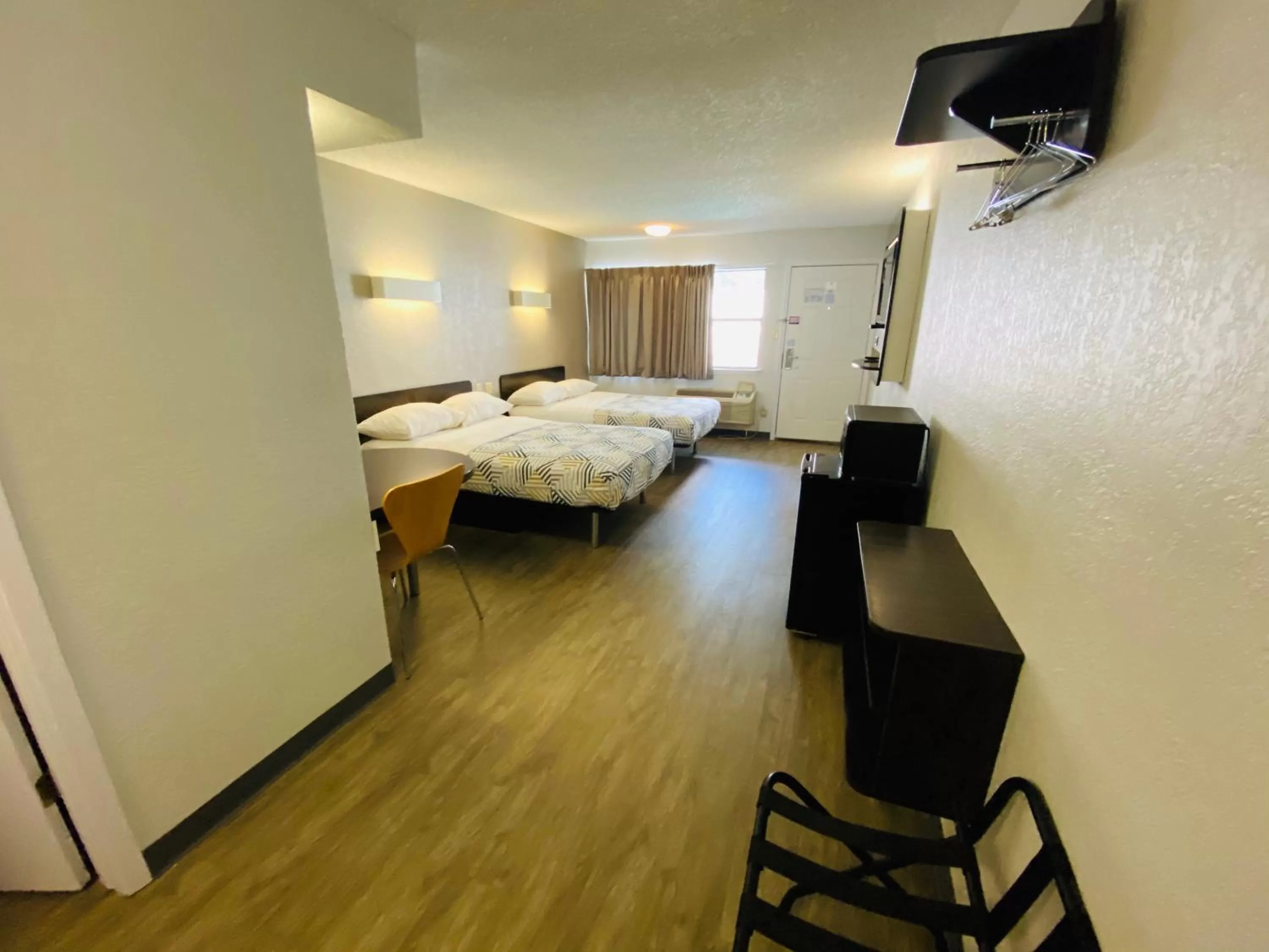 Bedroom, Bed in Motel 6 Boerne TX