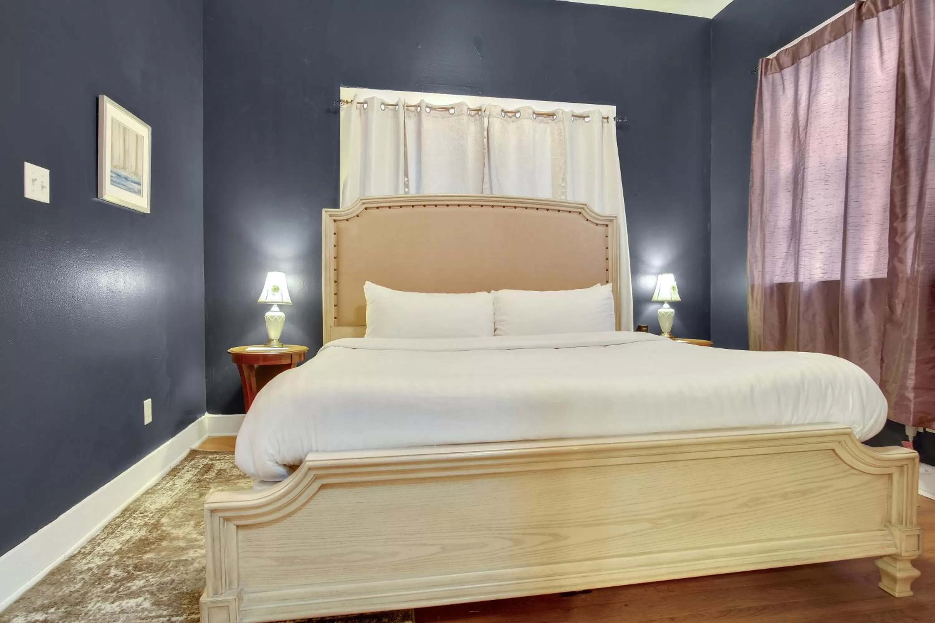 Bed in Rathbone Mansions New Orleans