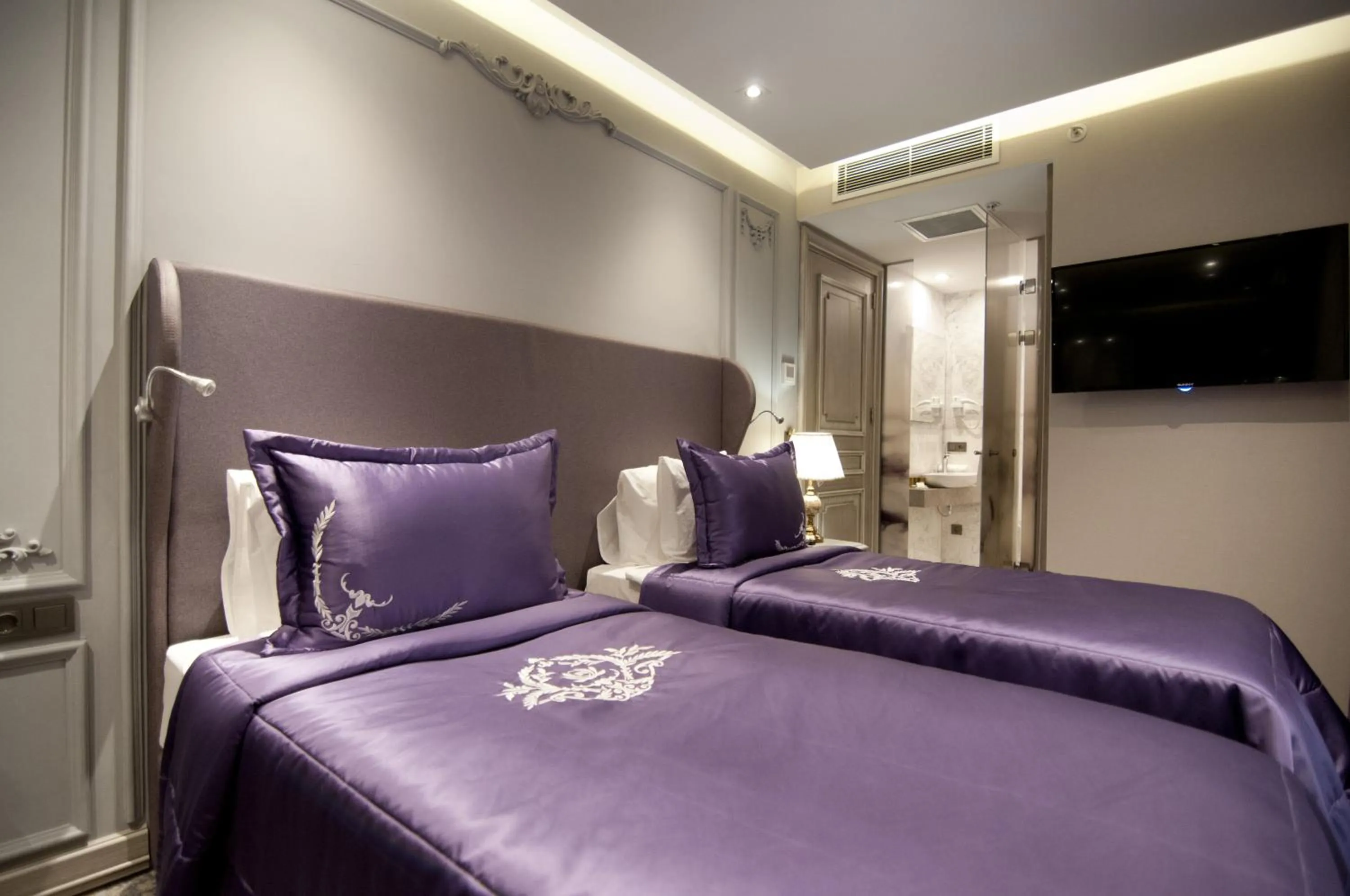 Bed in TK Taxim Bosphorus Hotel