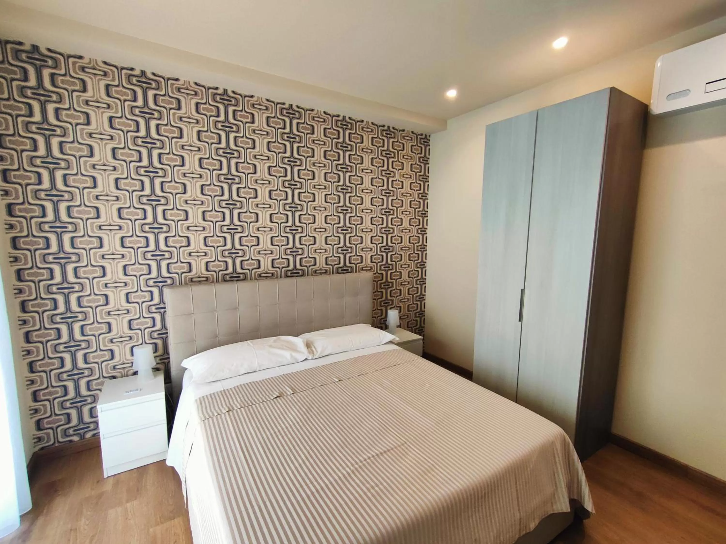 Bedroom, Bed in Flavi Home B&B