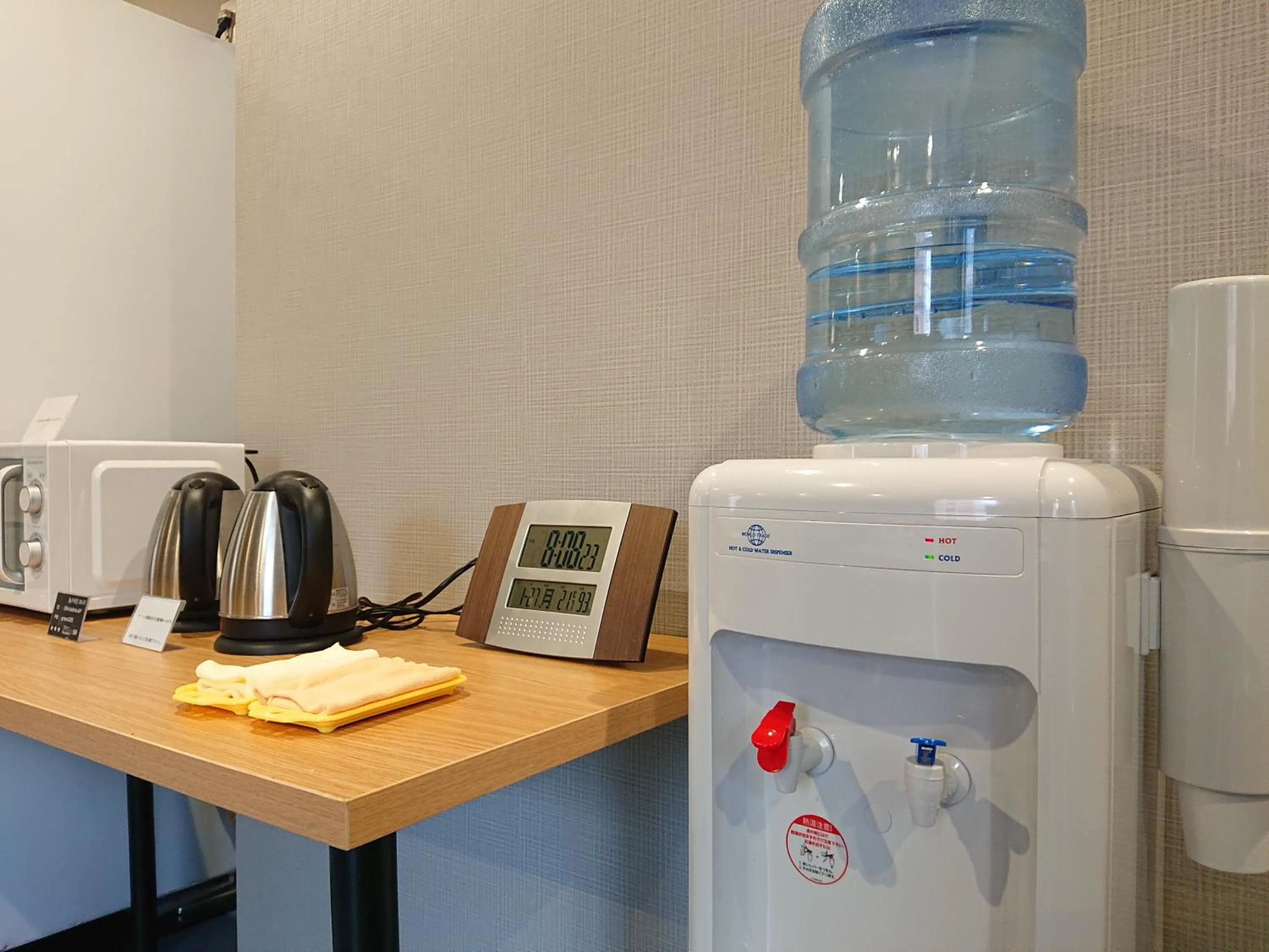 Communal lounge/ TV room in Green Rich Hotel & Capsule Naha - Artificial hot spring Futamata Yunohana