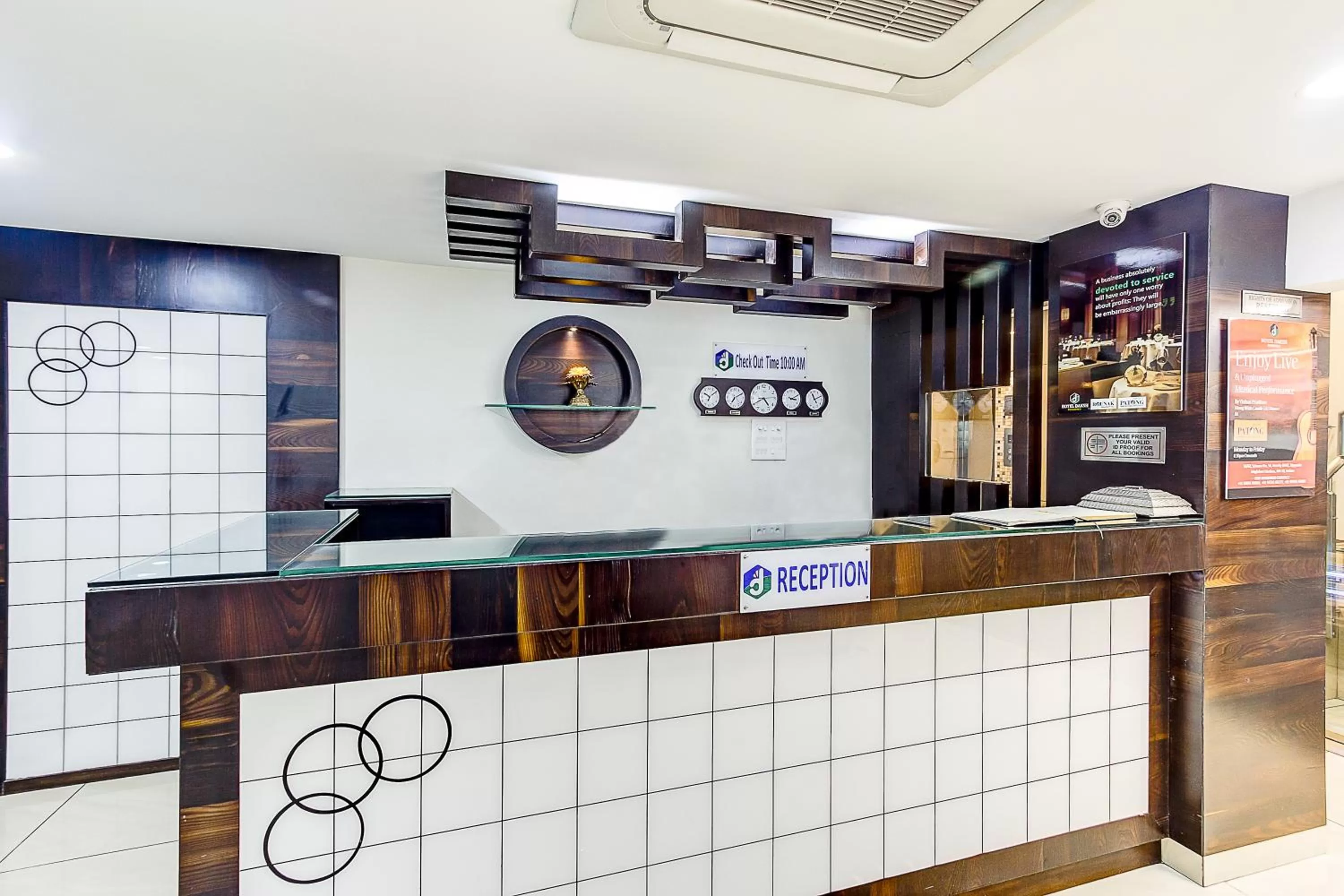 Lobby or reception in Treebo Daksh Residency