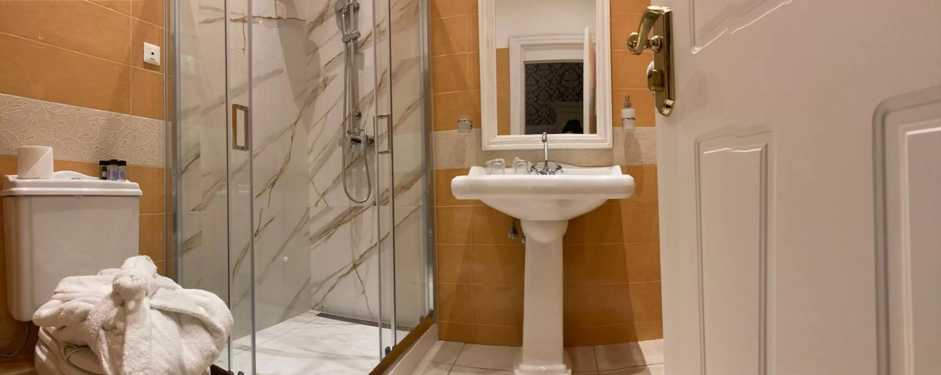 Bathroom in Boutique Hotel Anagennisis