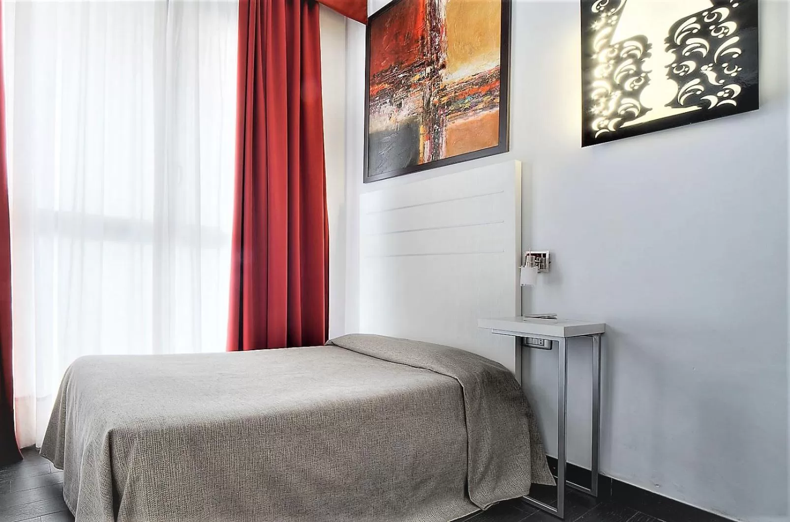 Bedroom, Bed in Hotel Aaron