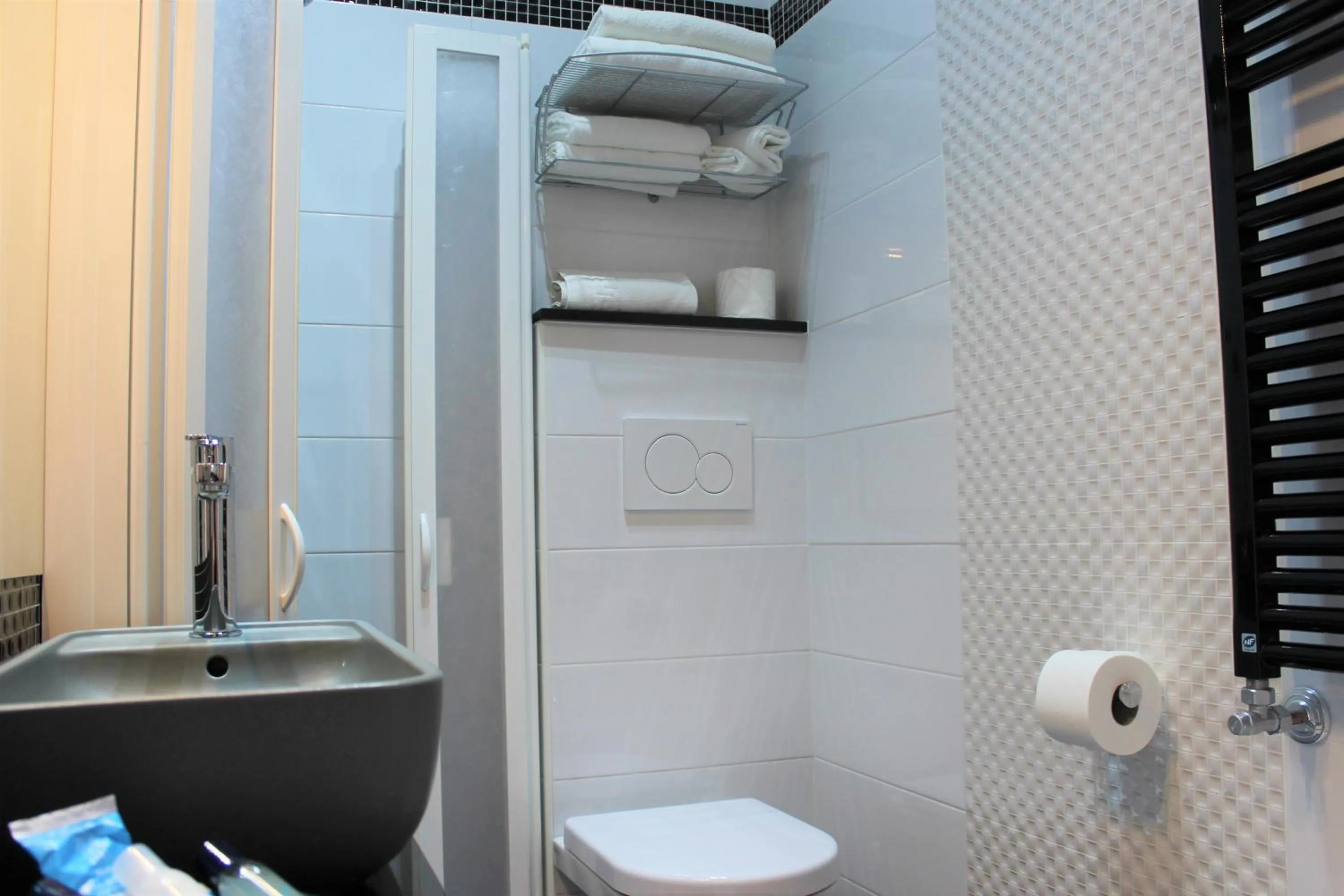 Bathroom in Hotel Eco Del Mare