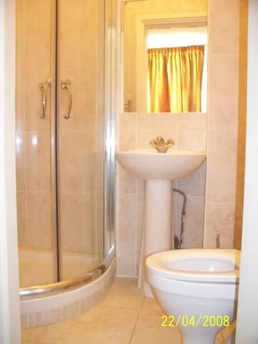 Bathroom in Citystay Hotel