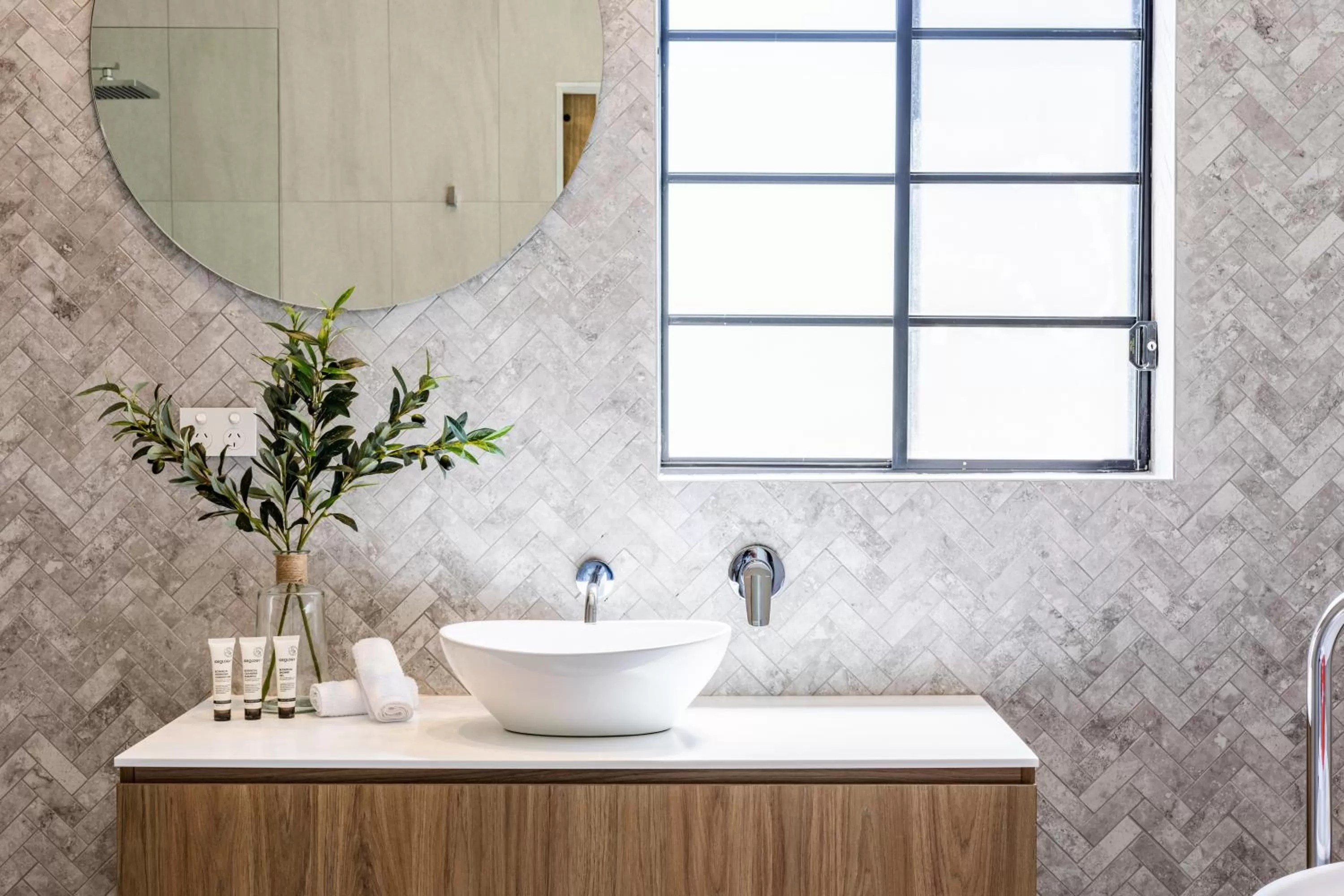 Bathroom in Camden Valley Inn