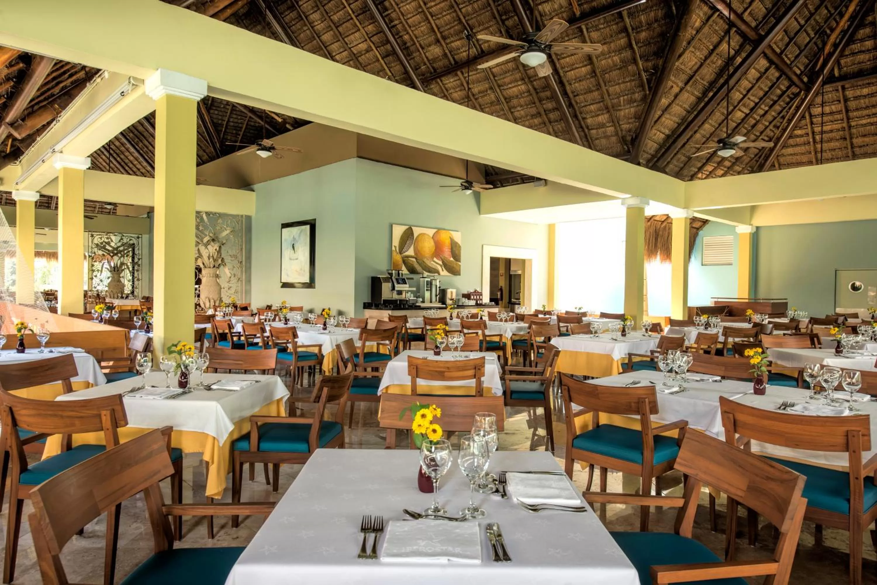 Restaurant/places to eat in Iberostar Quetzal