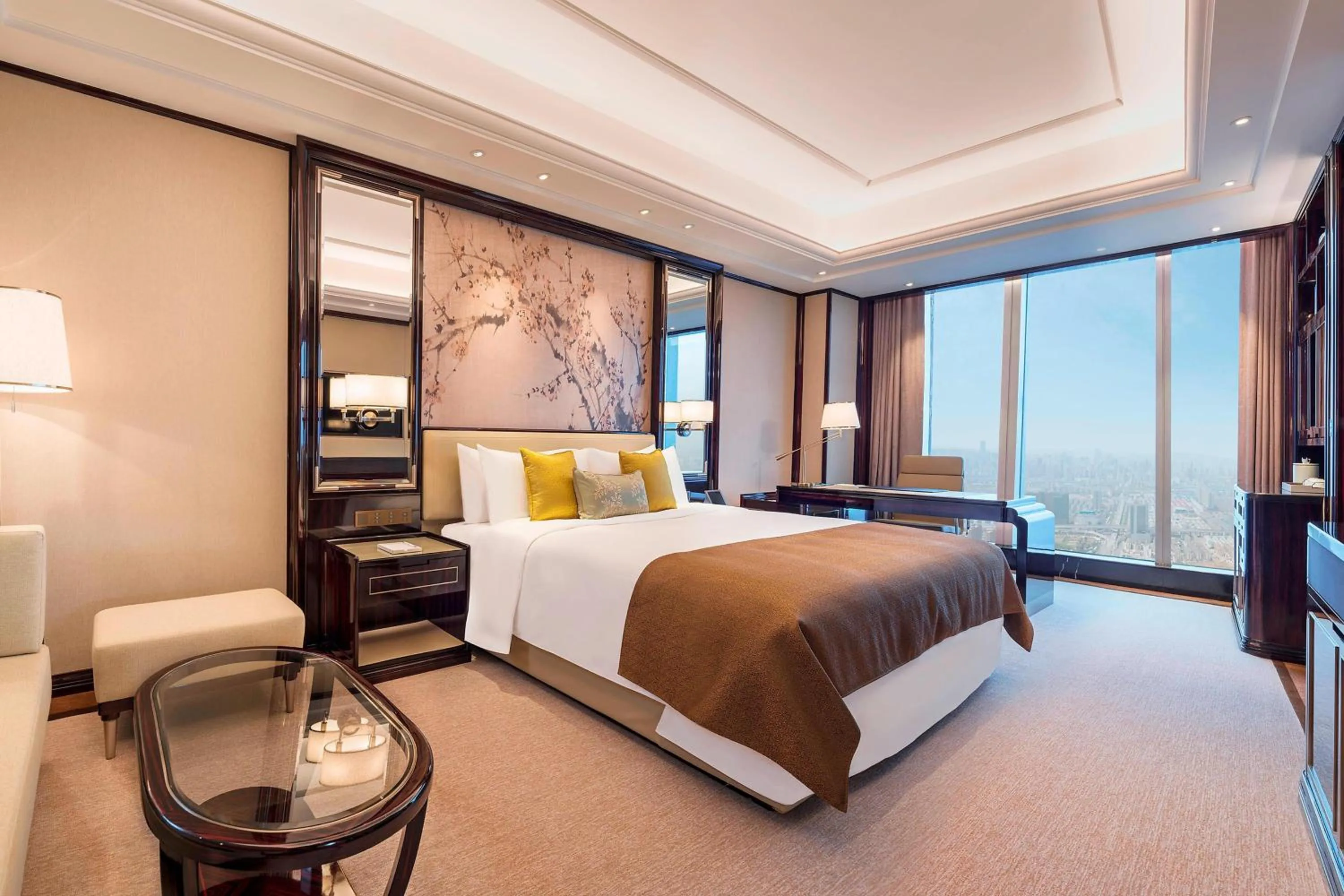 Photo of the whole room, Bed in The St. Regis Changsha