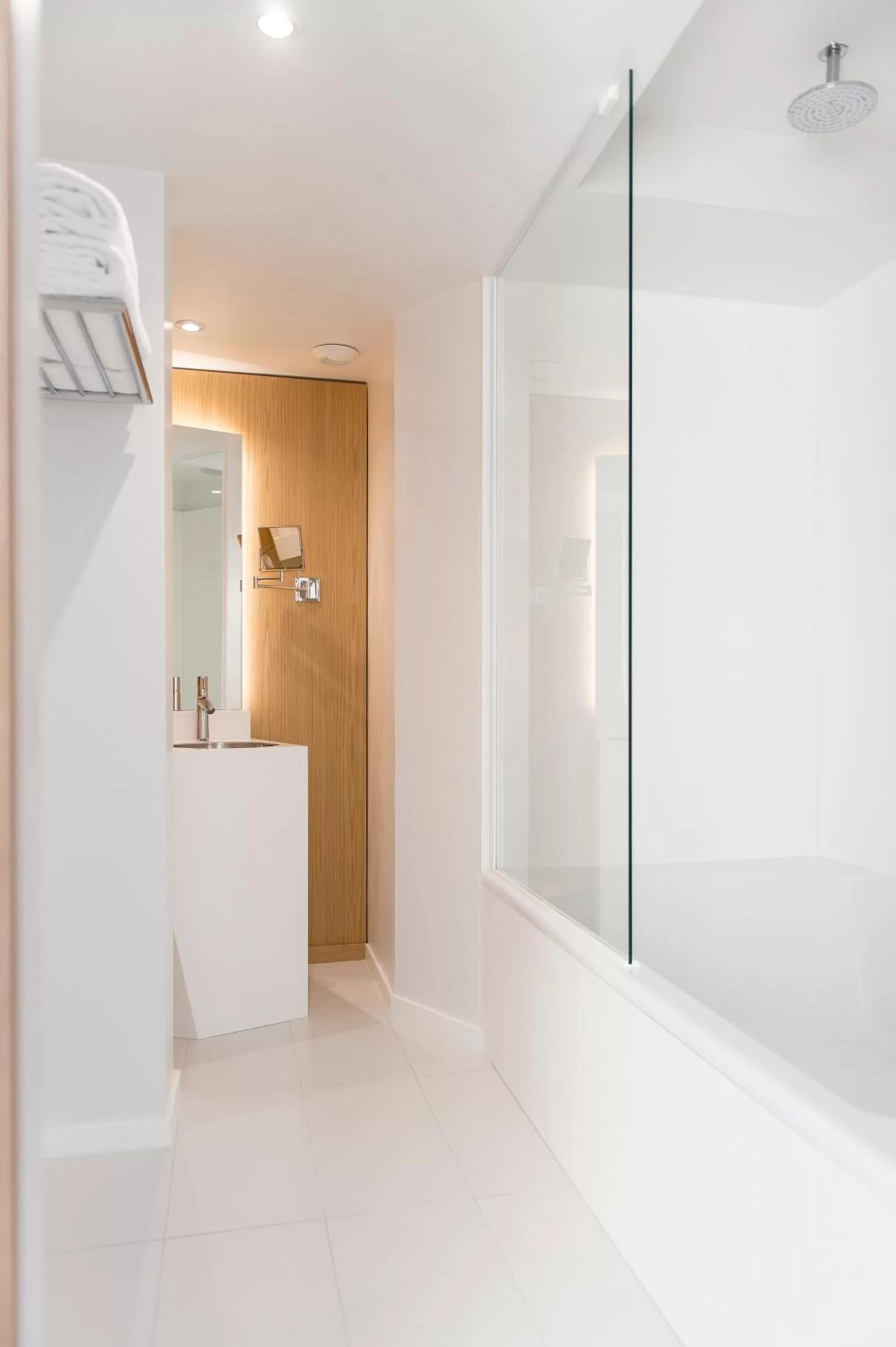 Bathroom in Seeko'o Hotel Bordeaux