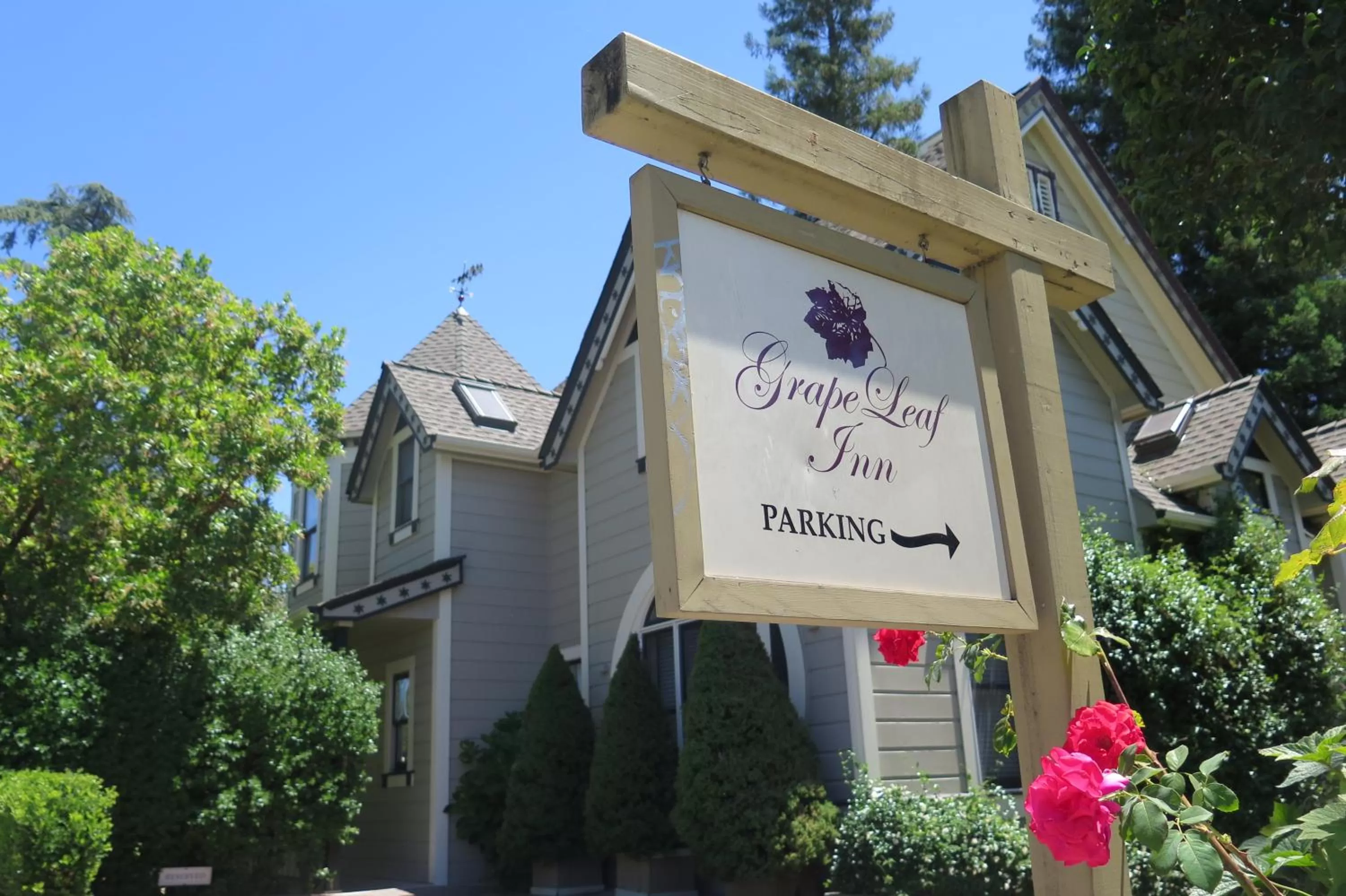 Day, Facade/Entrance in The Grape Leaf Inn