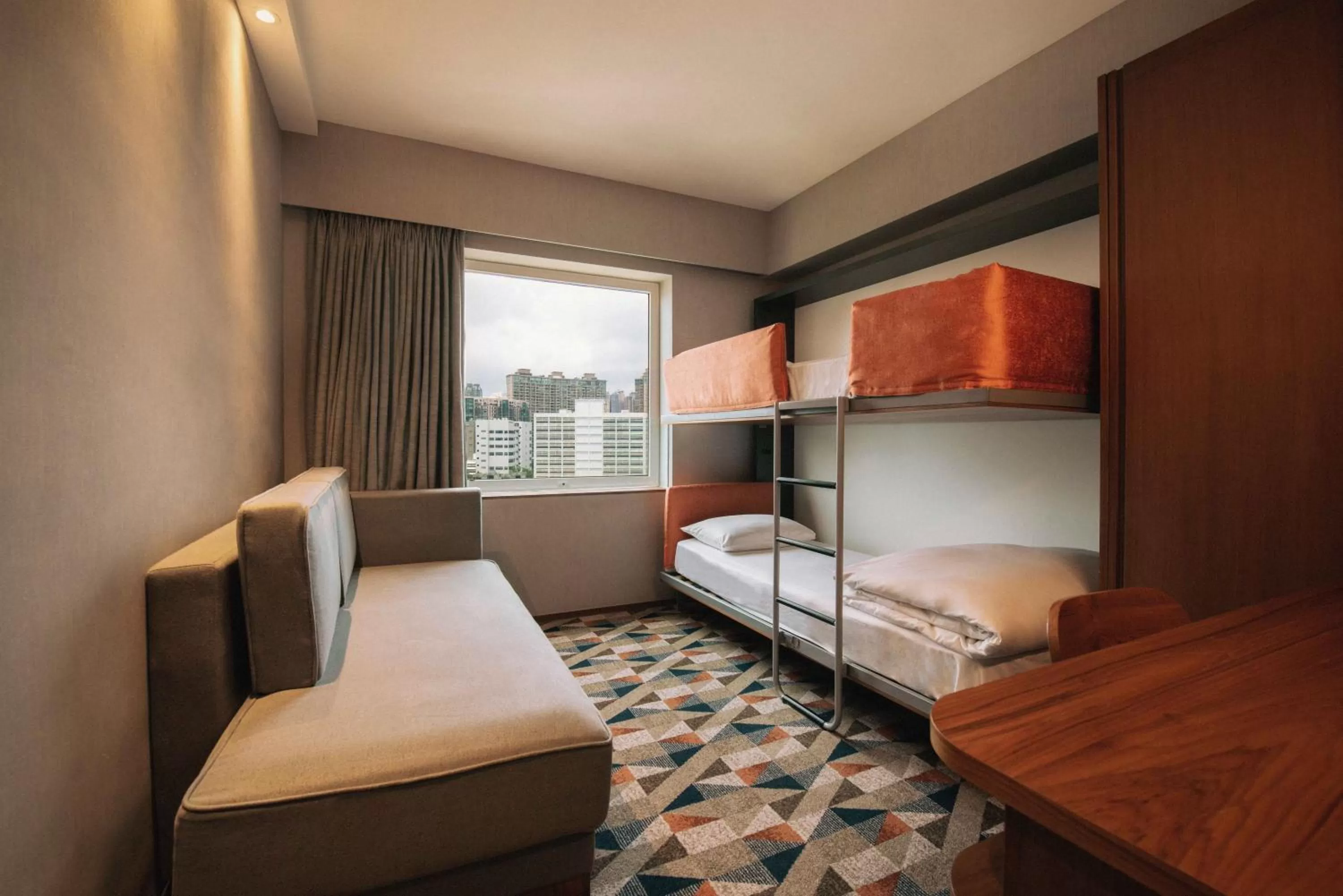 bunk bed, Bed in Eaton HK