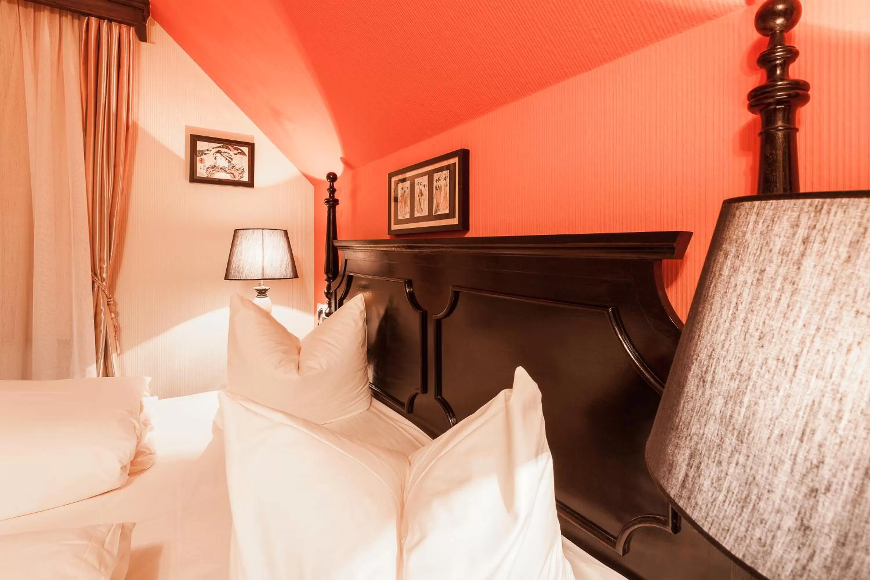 Photo of the whole room, Bed in Hotel Aviv Dresden