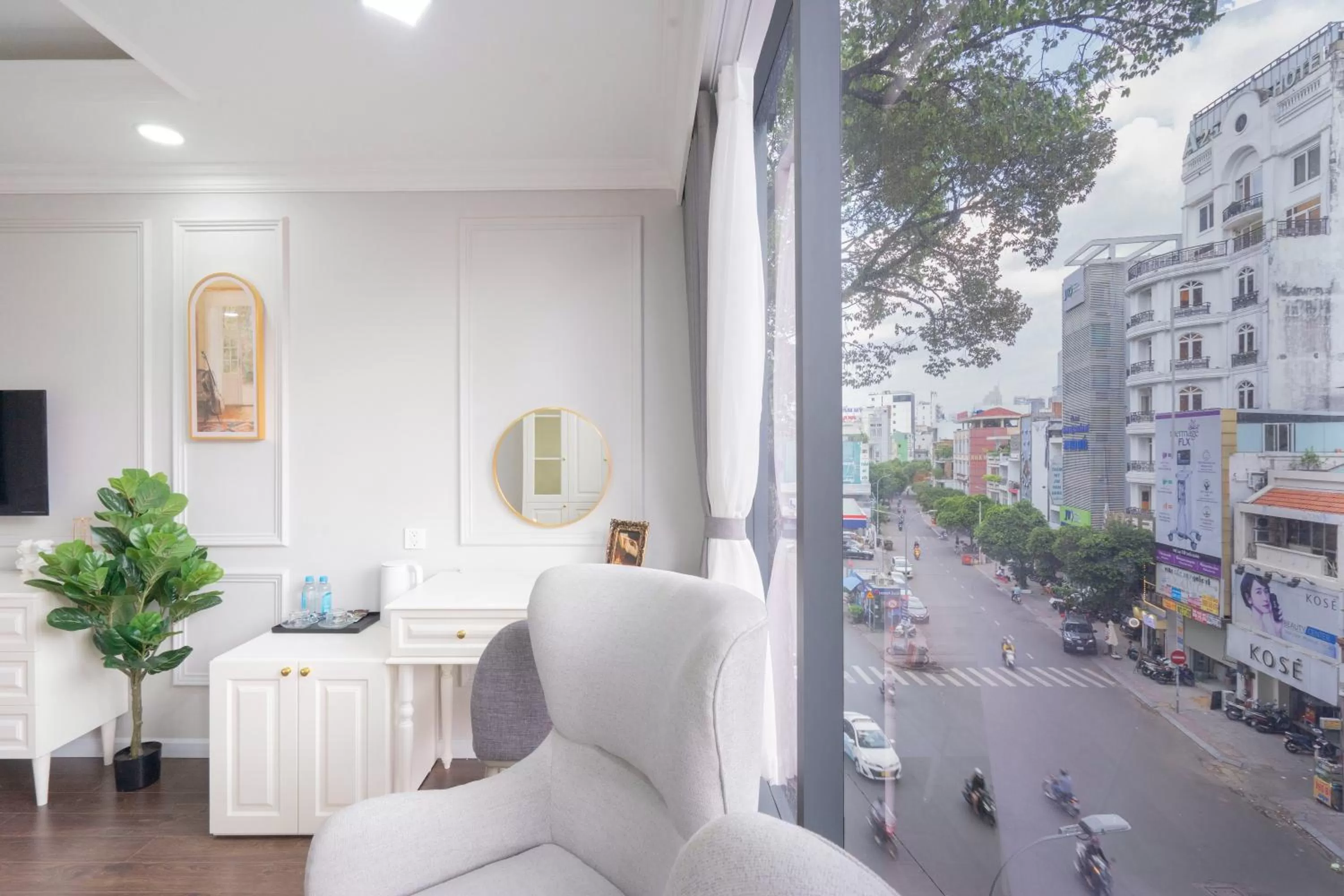 Communal lounge/ TV room in SAZI HOTEL - BÙI THỊ XUÂN