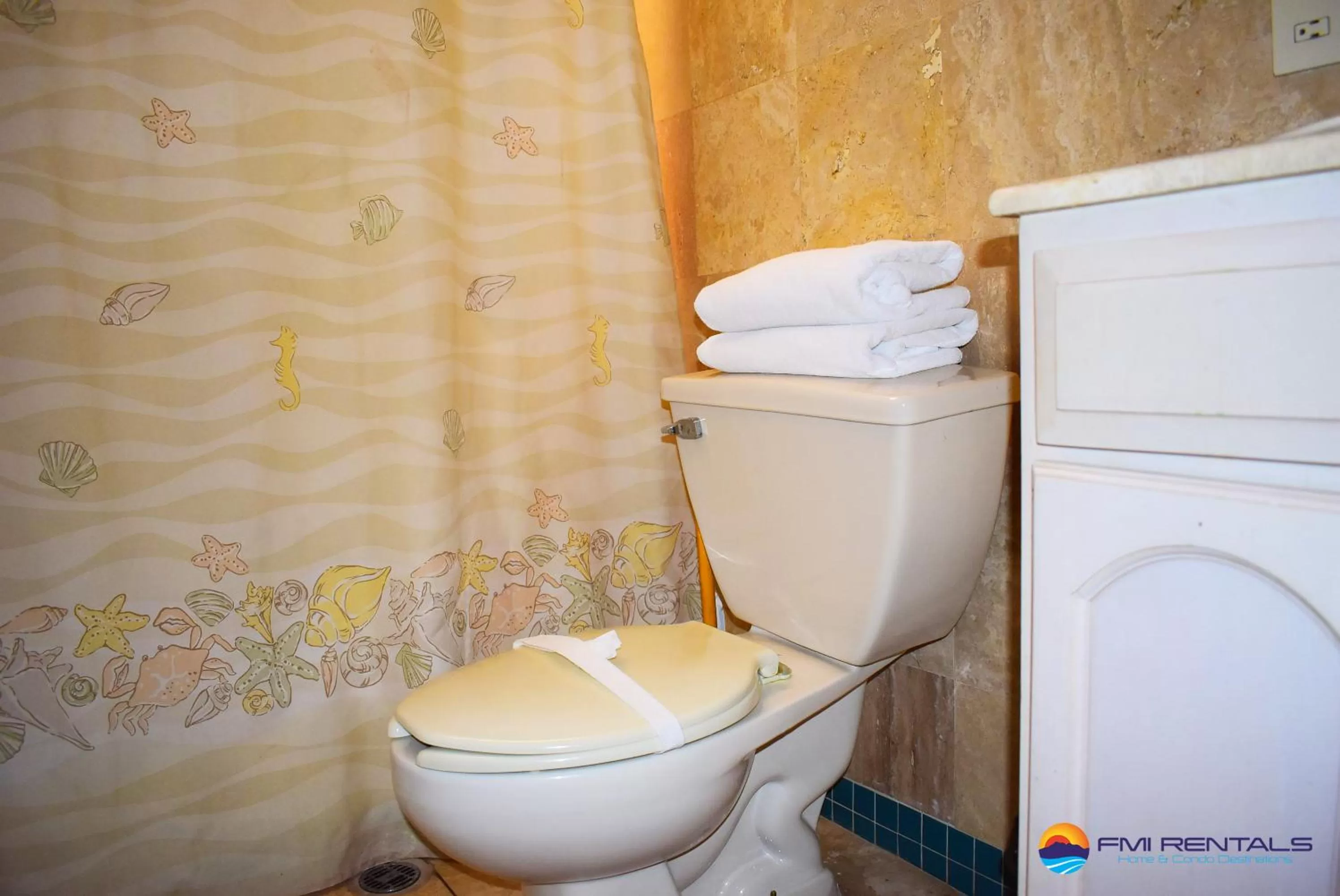 Bathroom in Marina Pinacate Villa-08