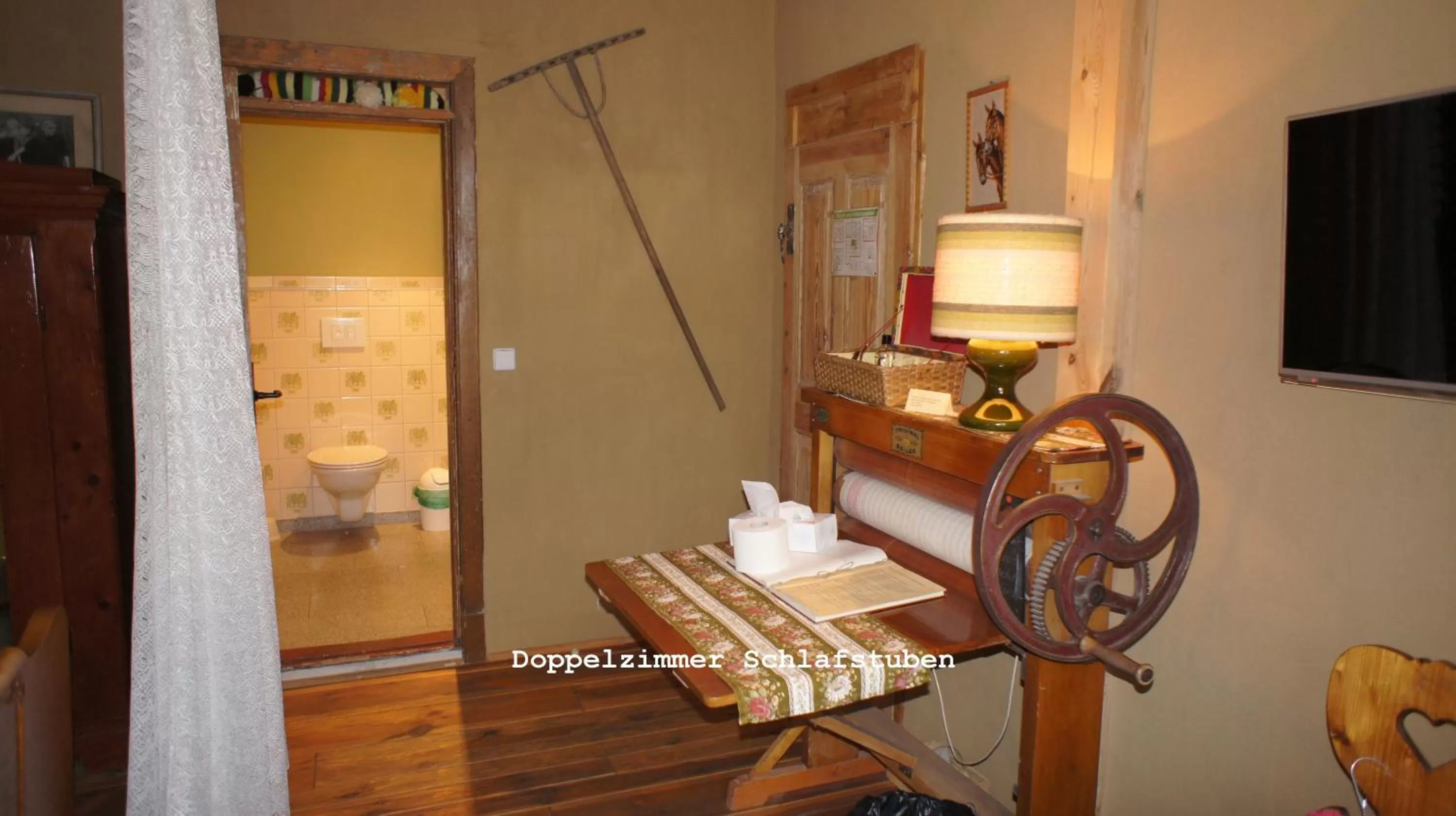 Decorative detail in Exempel Schlafstuben und Quartier Langer Hals