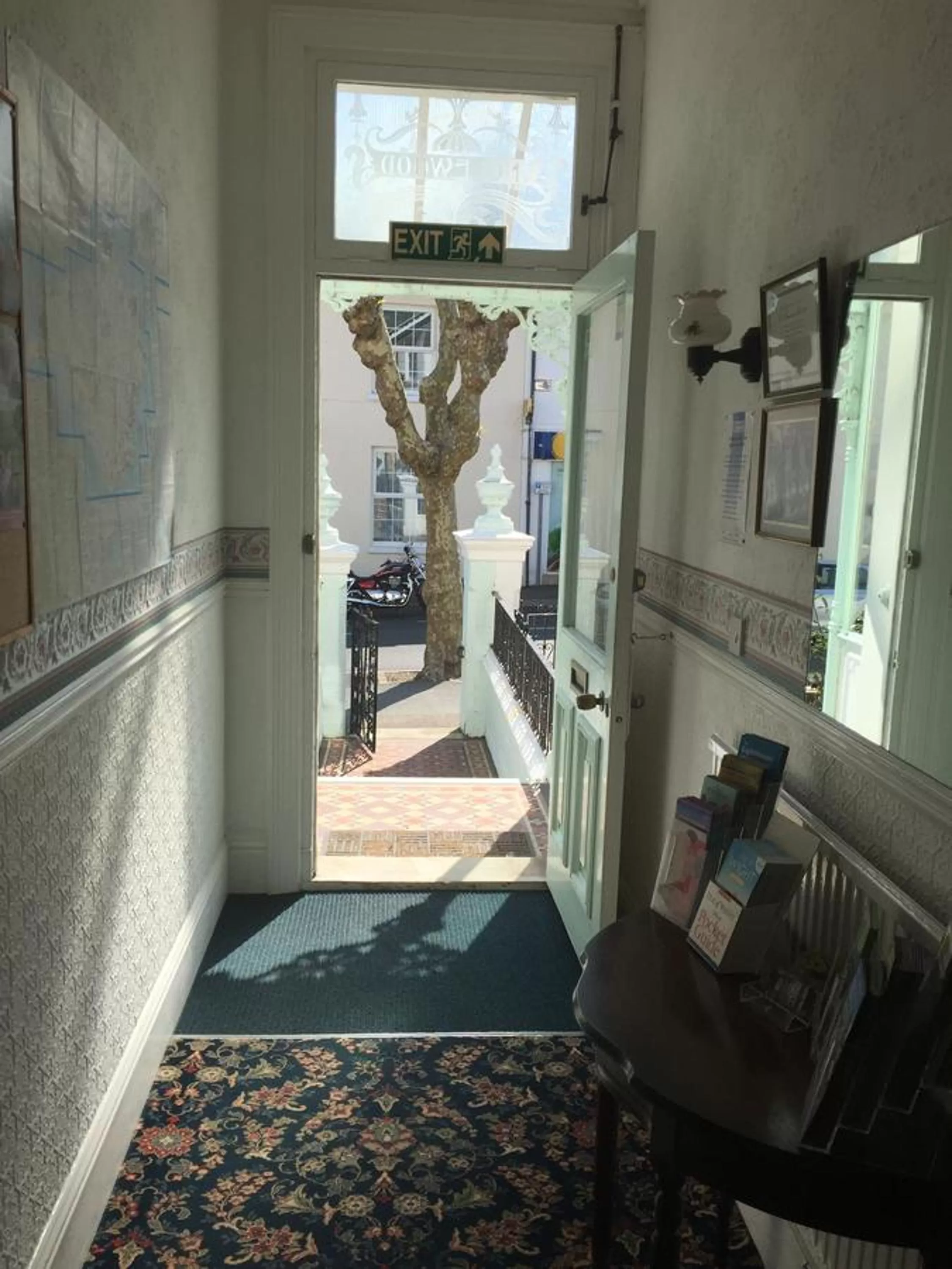 Lobby or reception in Inglewood Guest House