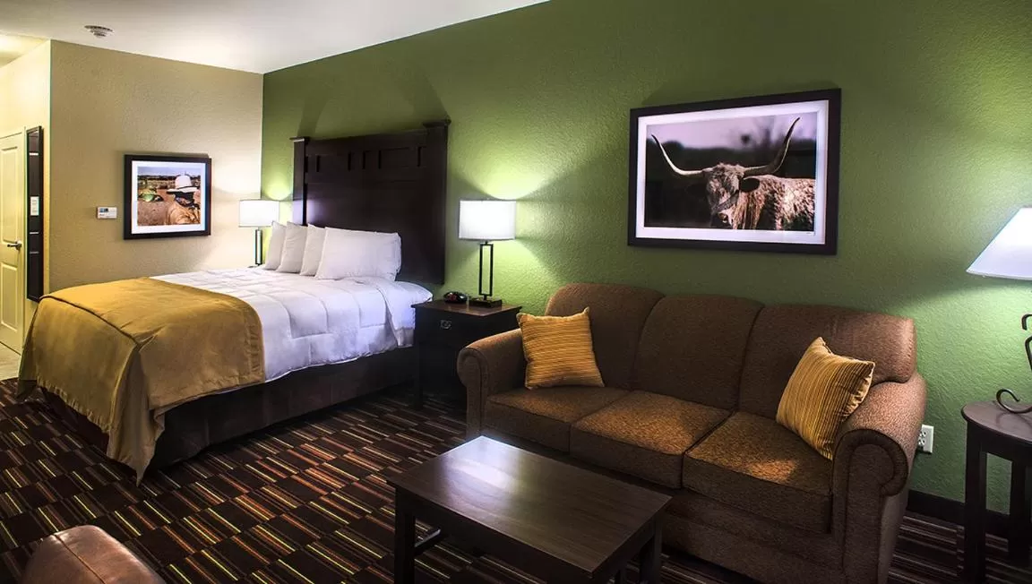 Bedroom, Bed in Comfort Inn & Suites