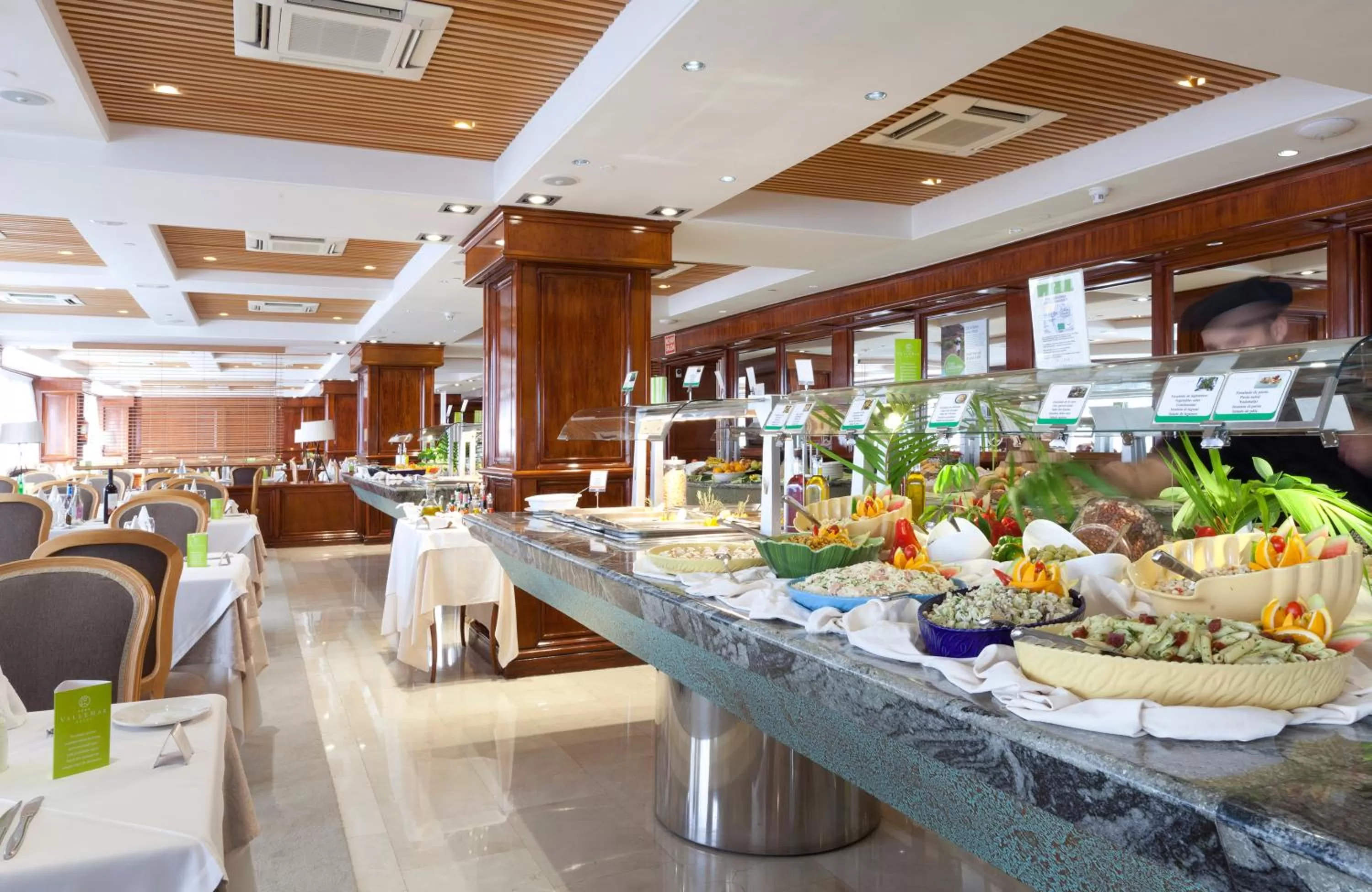 Restaurant/places to eat in Hotel Vallemar