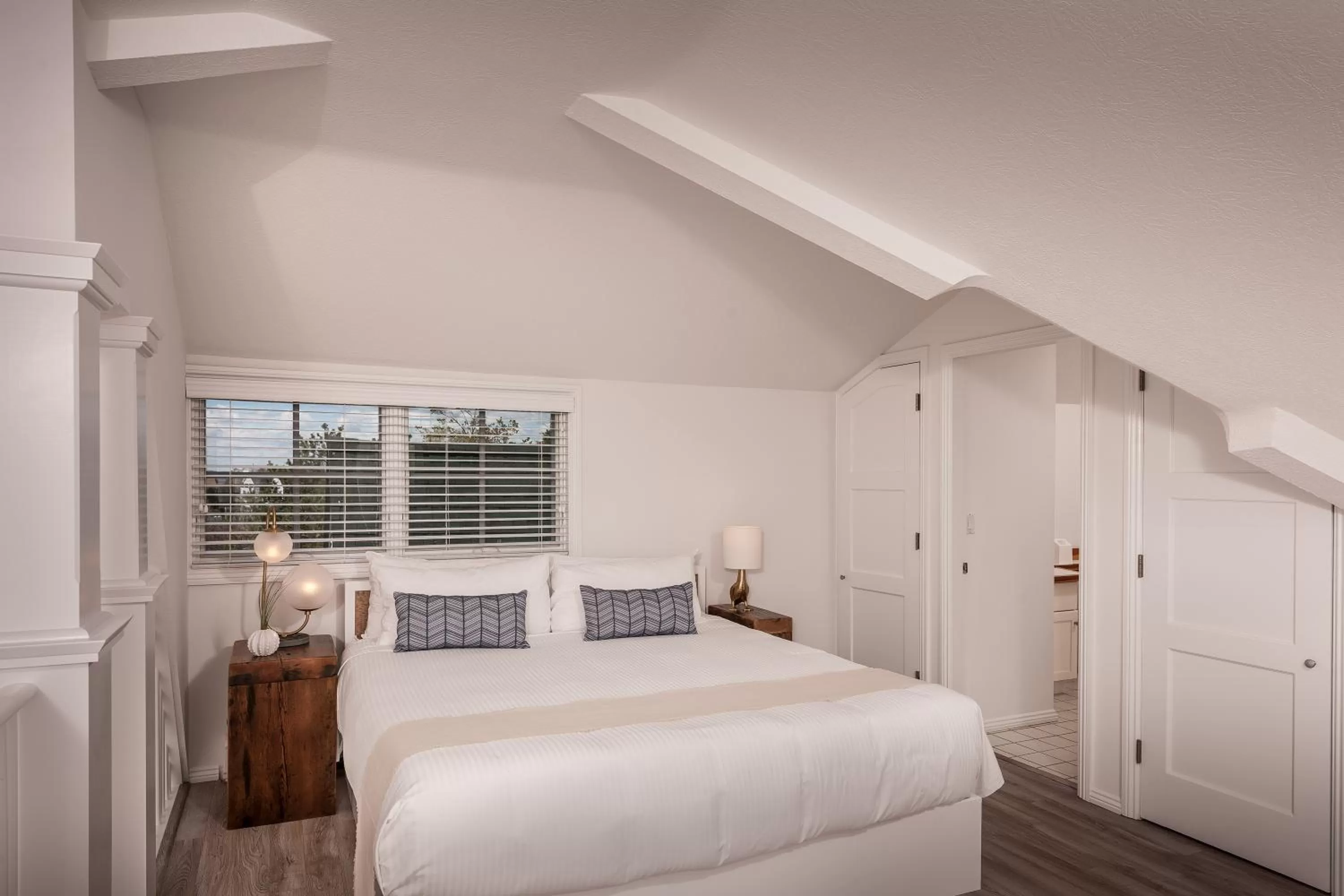 Bed in ViewPoint Hotel