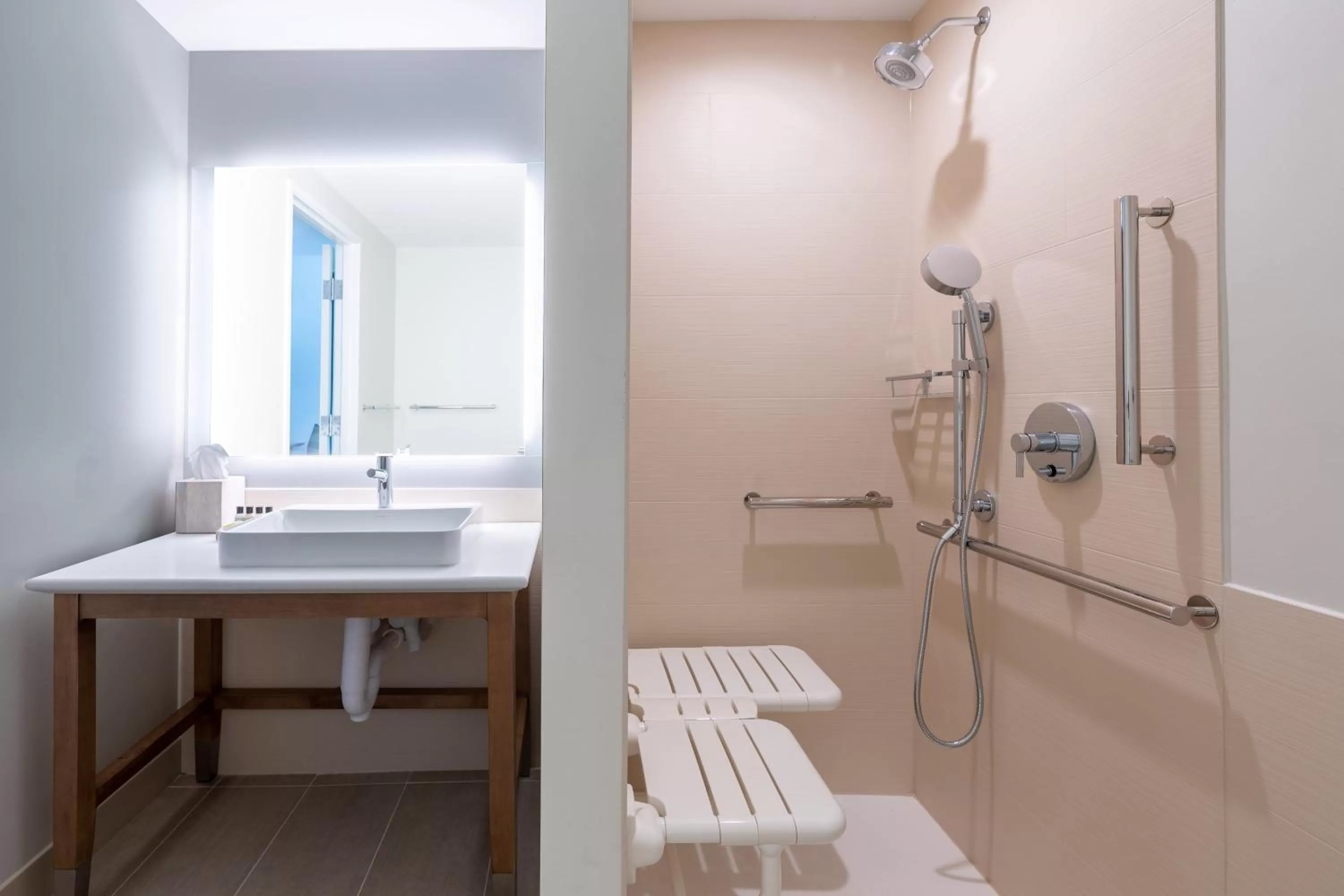 Bathroom in Element Dallas Richardson