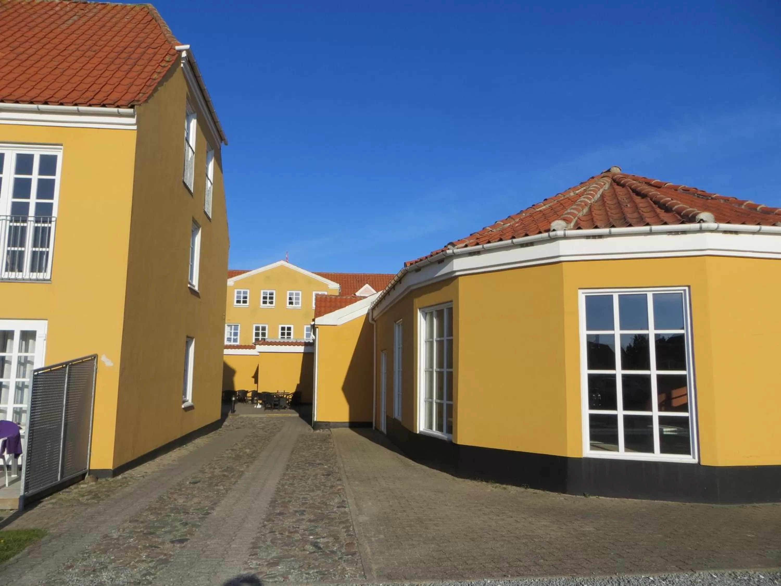 Property building in Løkken Badehotel Apartments