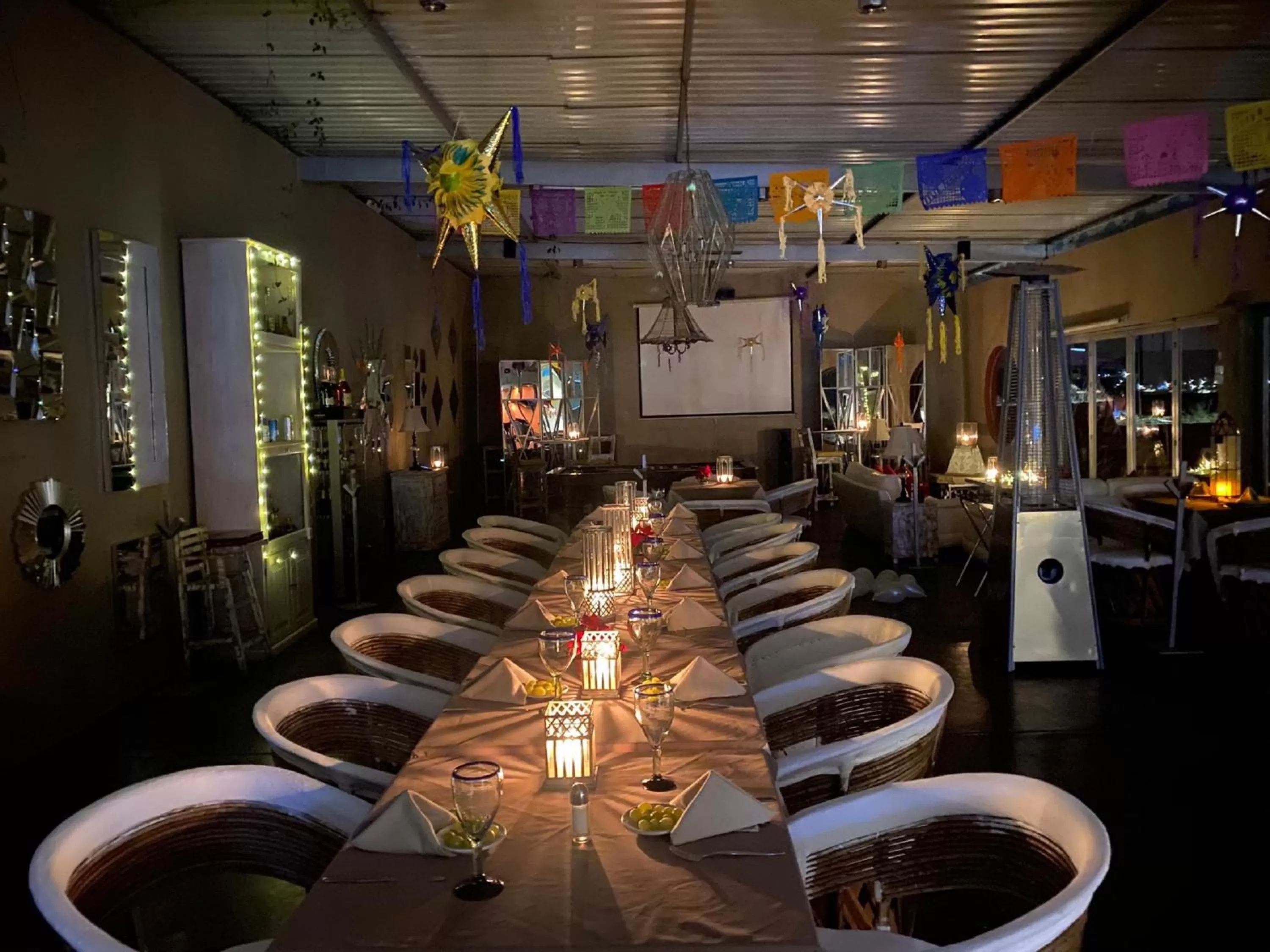 Restaurant/places to eat in View Hotel Boutique