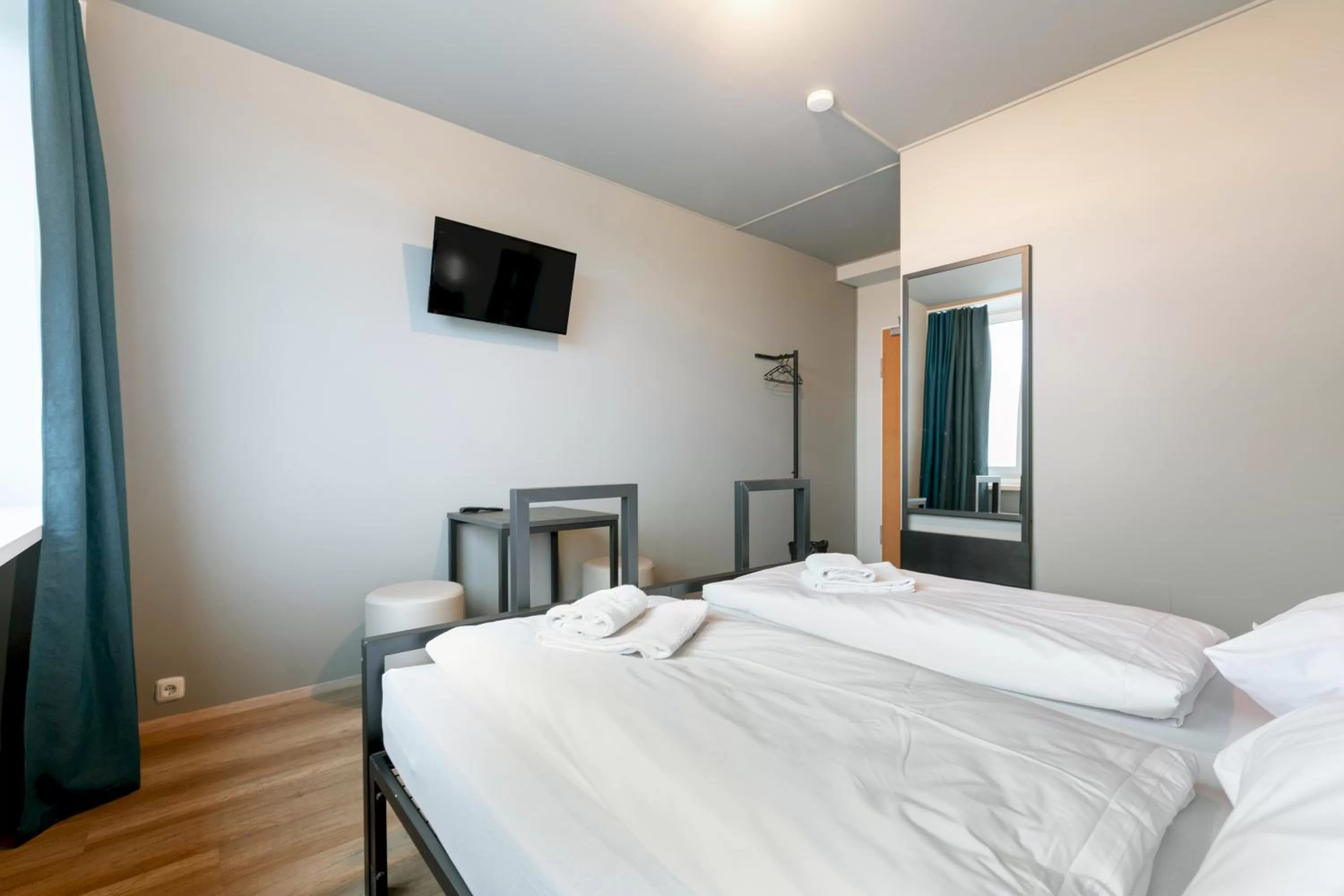 TV and multimedia, Bed in a&o Hamburg Hammer Kirche