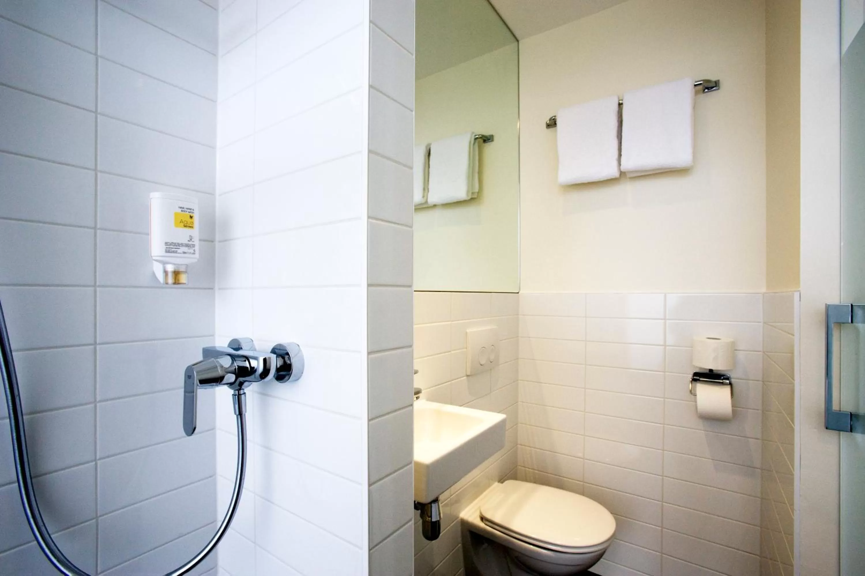 Bathroom in easyHotel Amsterdam City Centre South