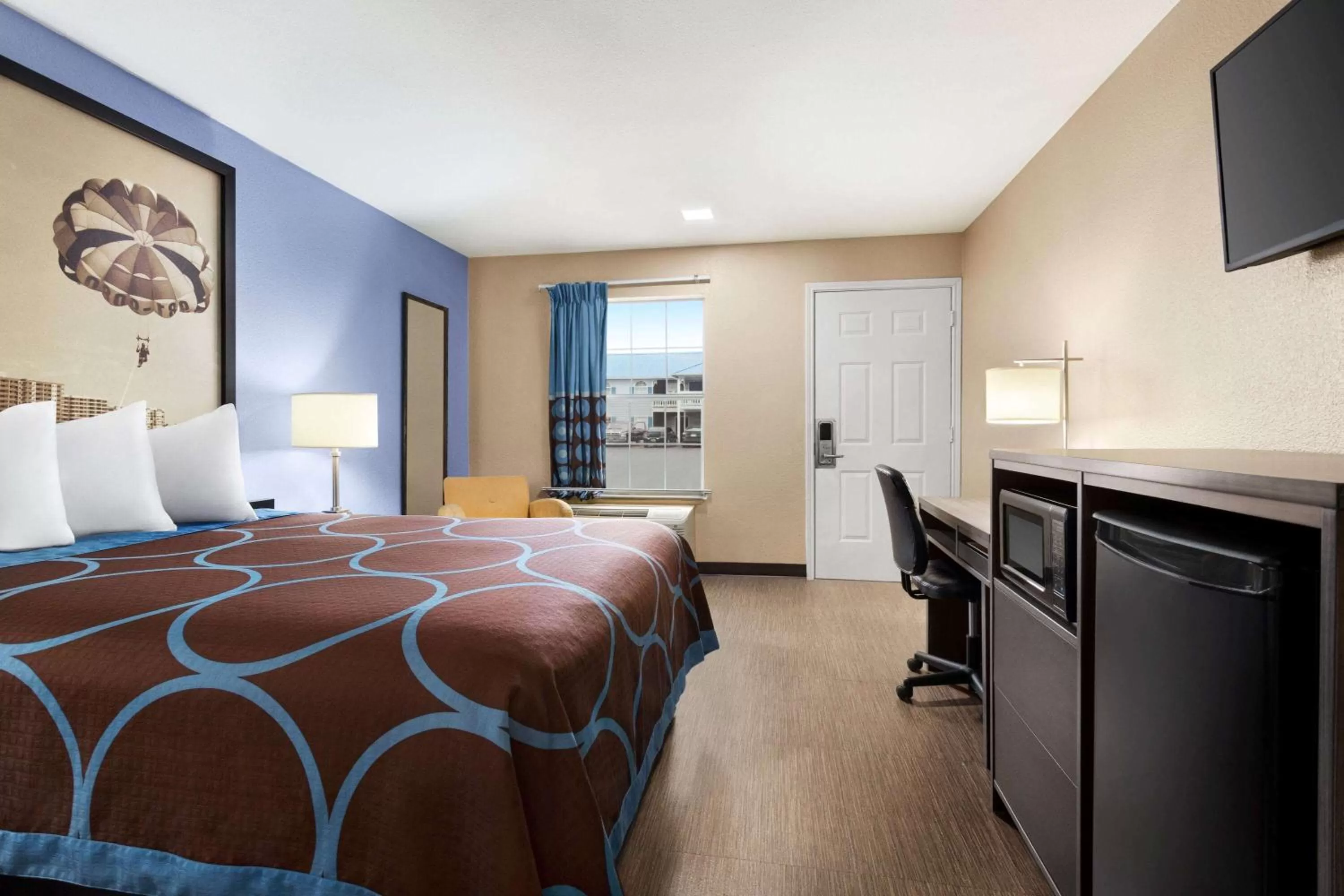 Bedroom, Bed in Super 8 by Wyndham Foley