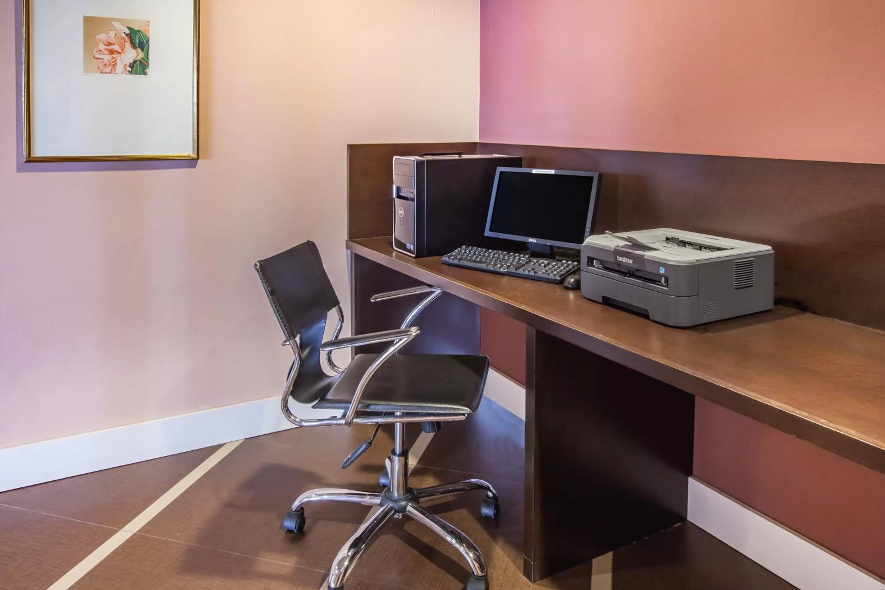 Business facilities in Days Inn by Wyndham Sherman