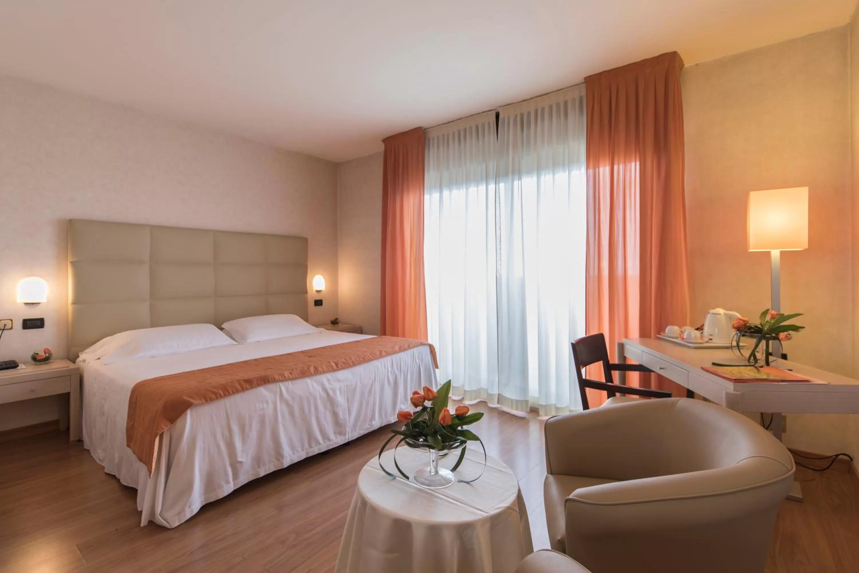 Photo of the whole room, Bed in Hotel Donatello Imola